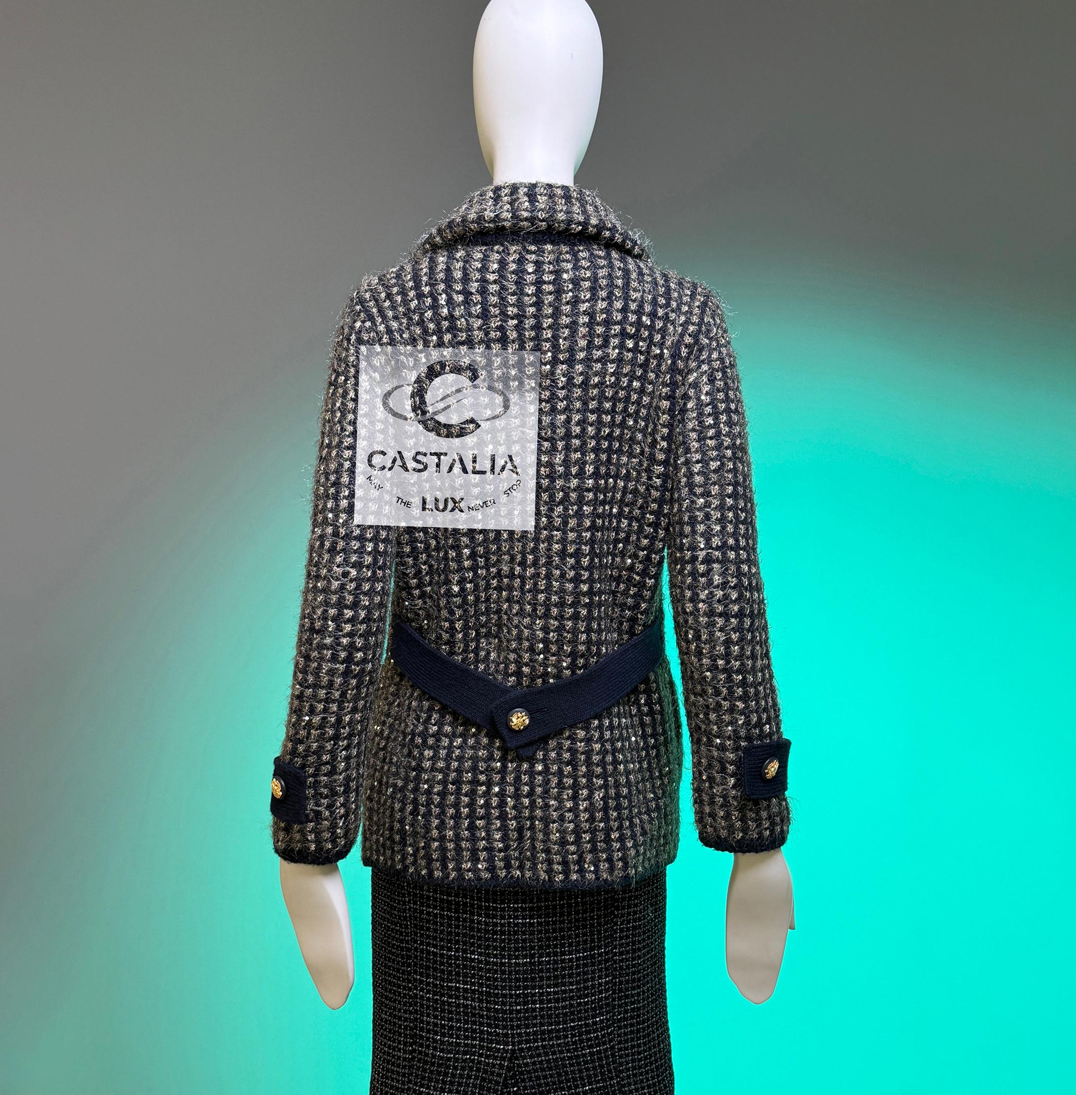 CHANEL 10K$ 2009 Collectors Sequin Shimmering Jacket en vente 10