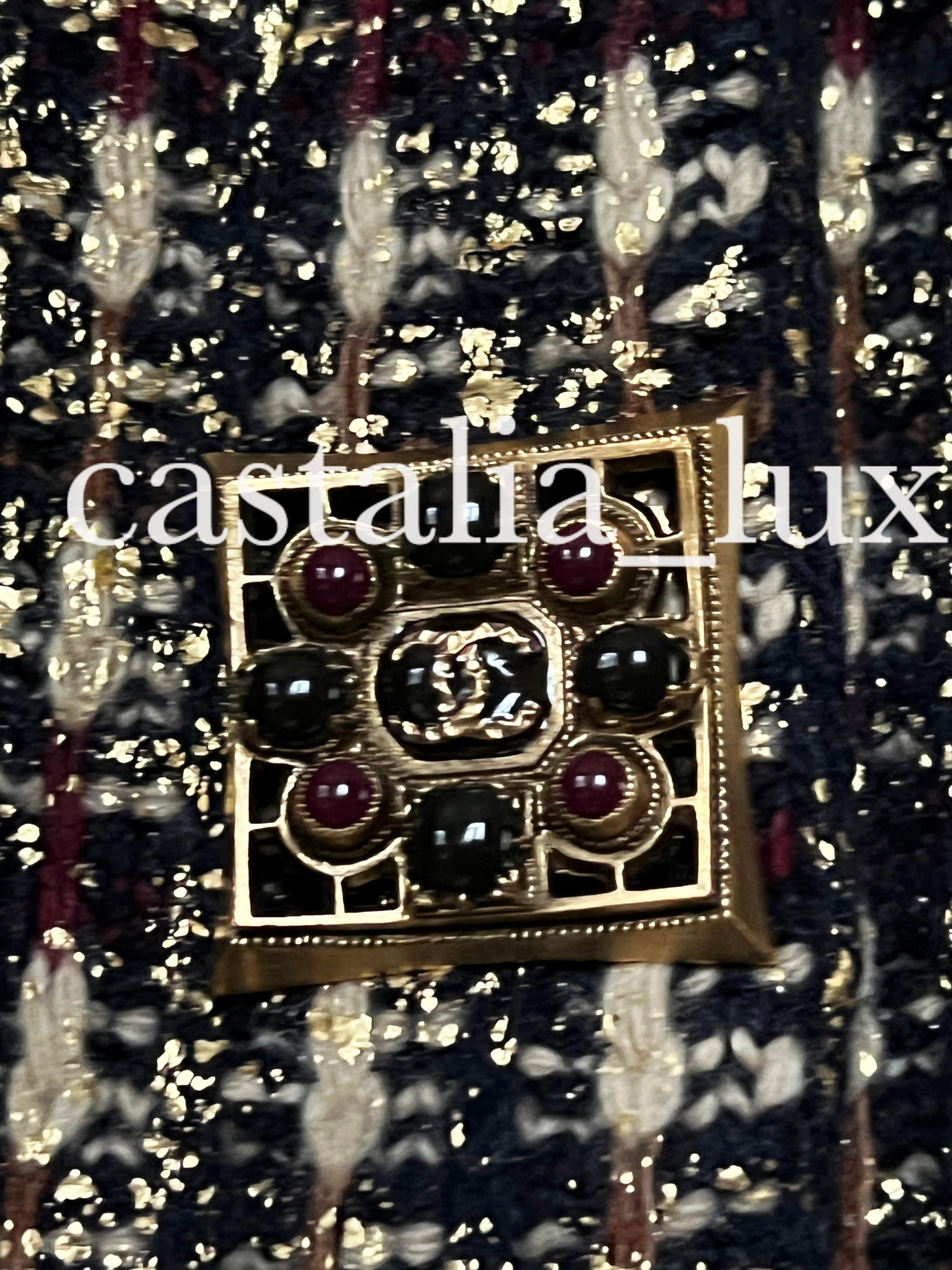 Chanel 10K Iconic Rare Jewel Gripoix Buttons Coat For Sale 6