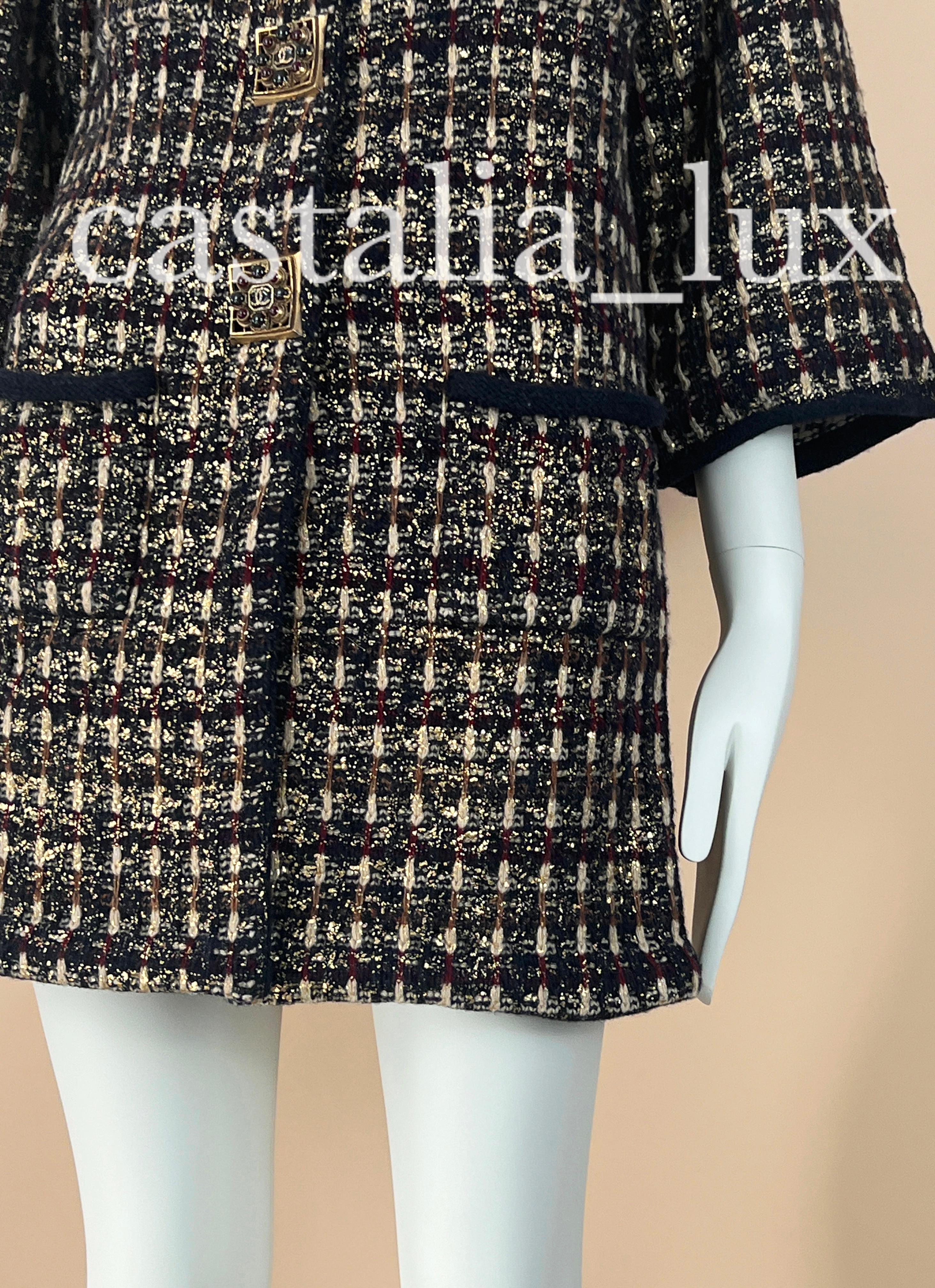 Chanel 10K Iconic Seltener Juwel Gripoix Mantel mit Knöpfen im Angebot 9