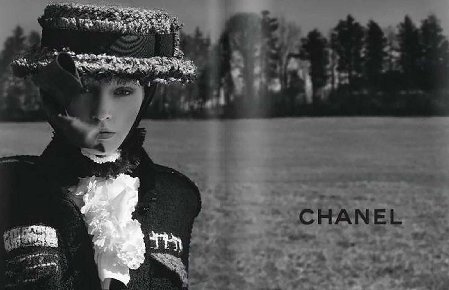 Women's or Men's Chanel 10K$ Jewel Belt Black Tweed Coat