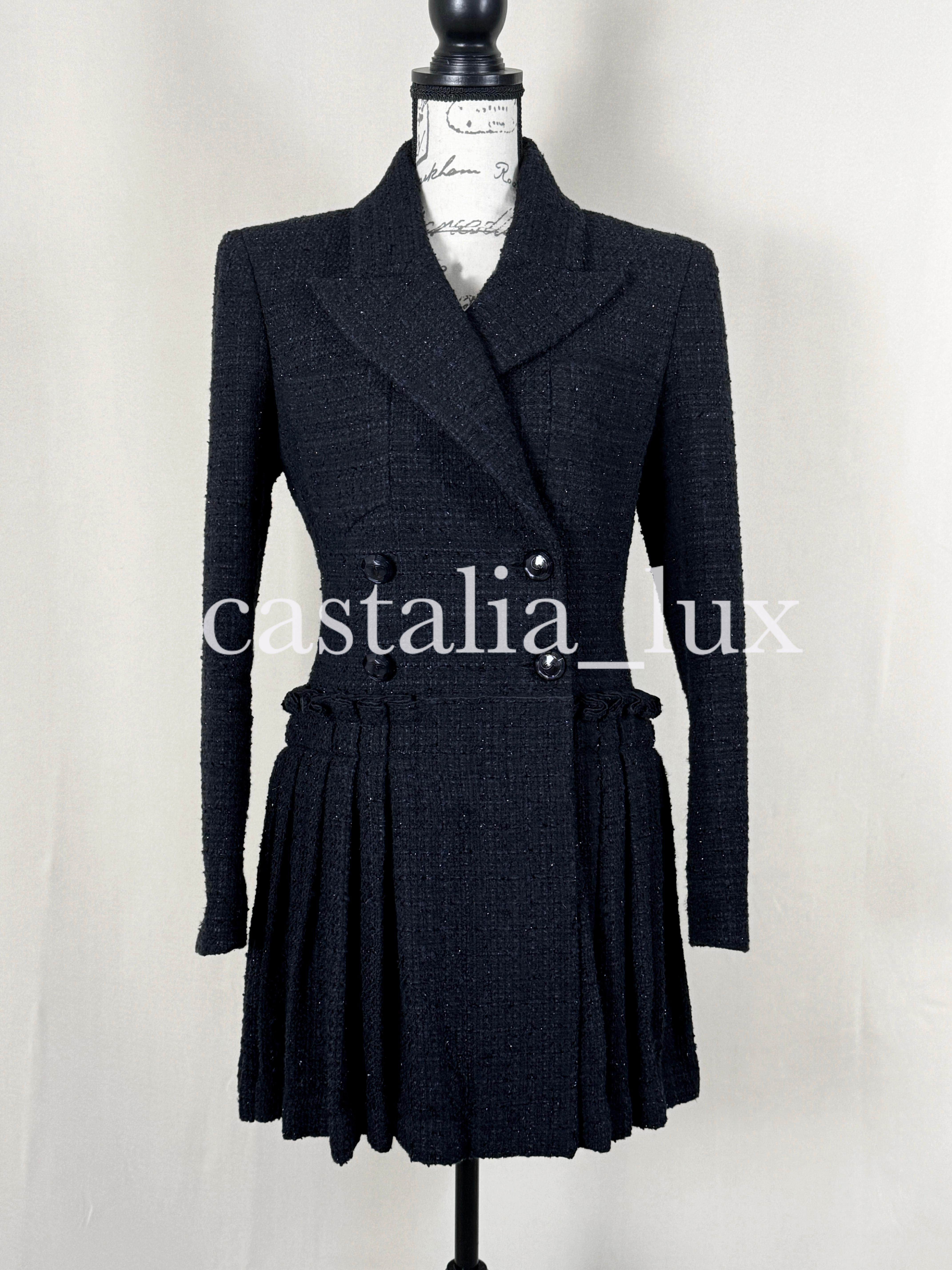 Chanel 10K$ New Runway Black Jacket Robe 3
