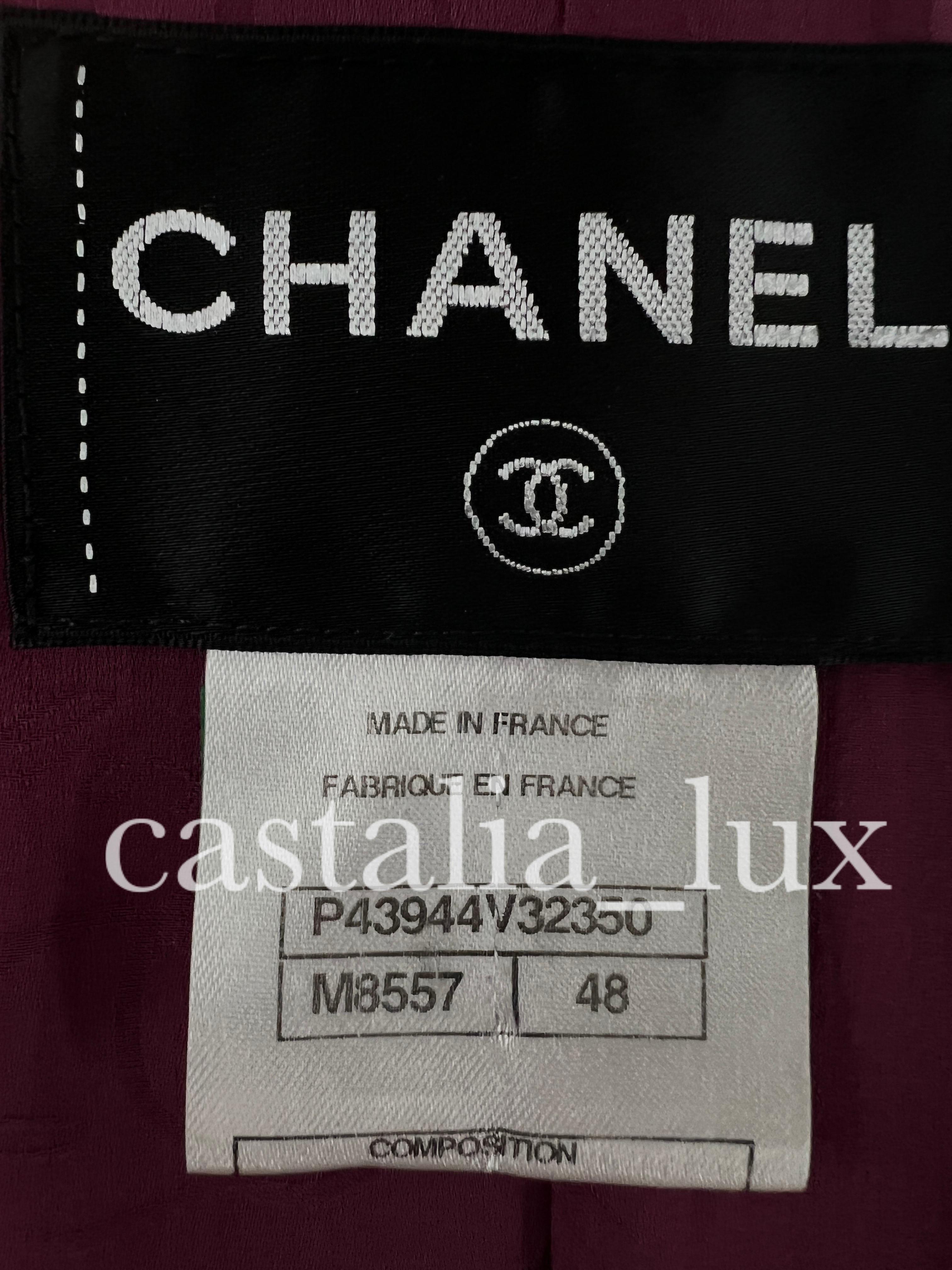 Chanel 10K Paris / Bombay CC Tweed-Mantel mit Juwelenknöpfen und Knopfleisten im Angebot 12