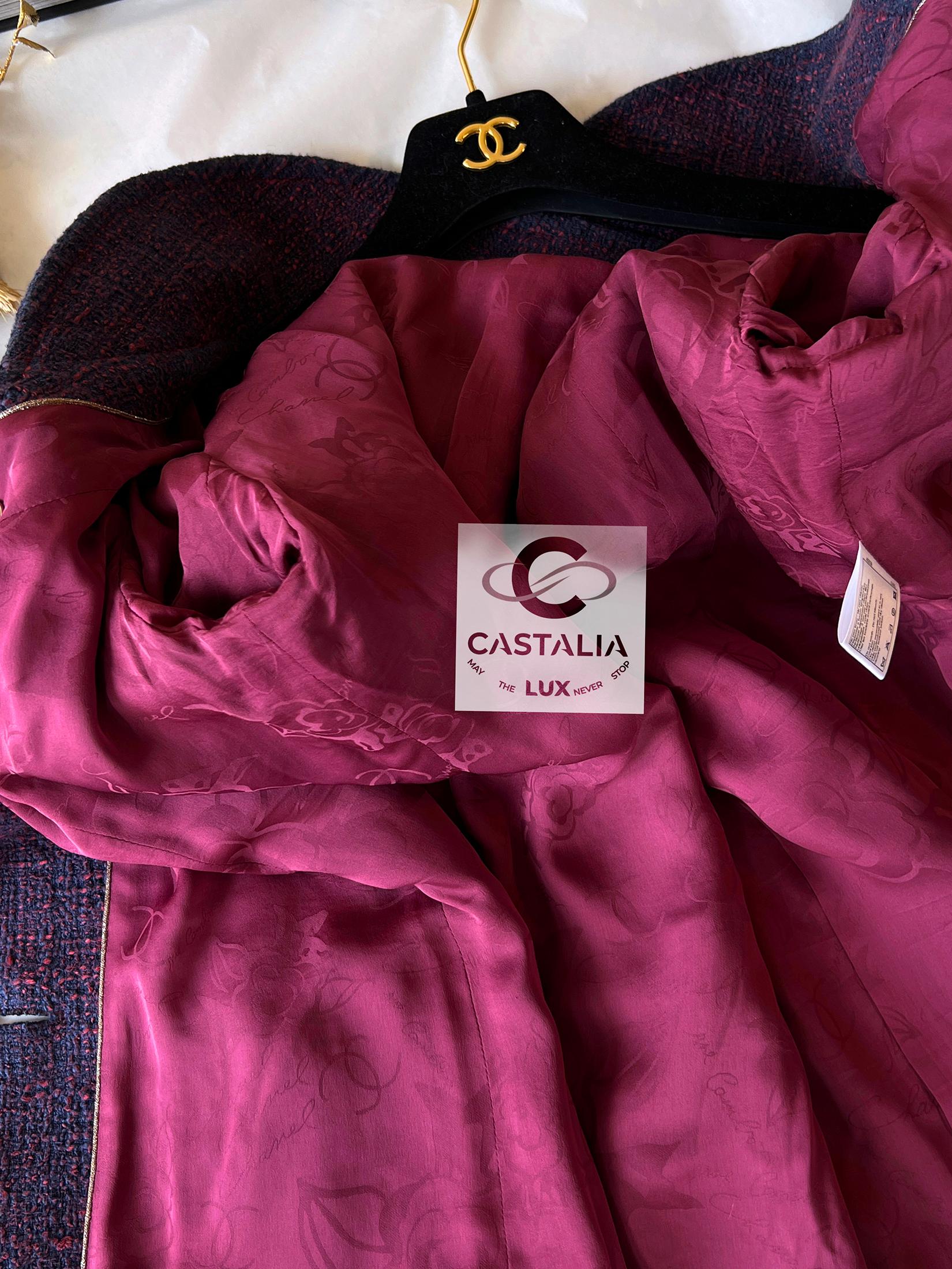 Chanel 10K$ Paris / Bombay Jewel Buttons Tweed Coat 48 FR For Sale 7