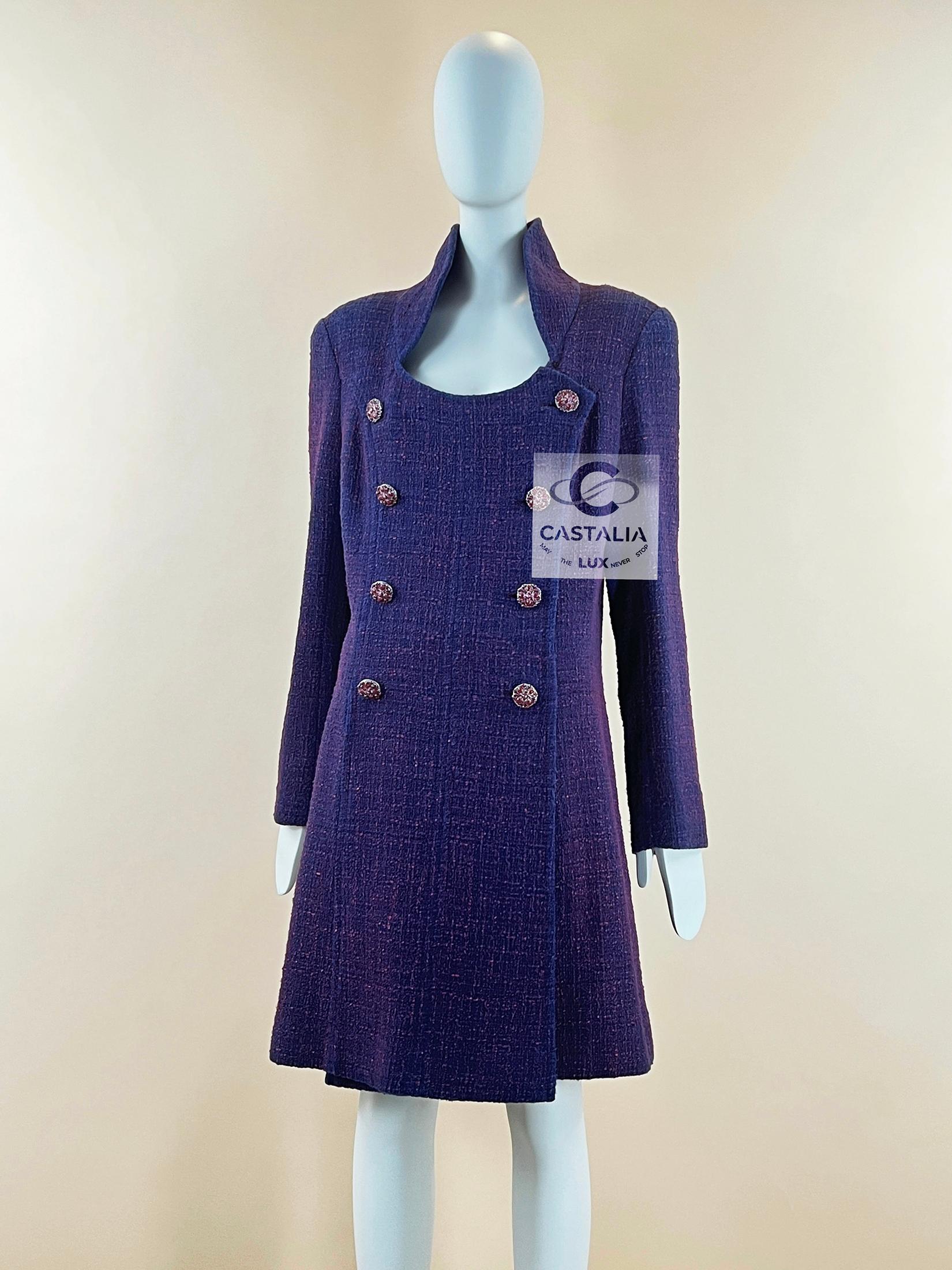Black Chanel 10K$ Paris / Bombay Jewel Buttons Tweed Coat 48 FR For Sale