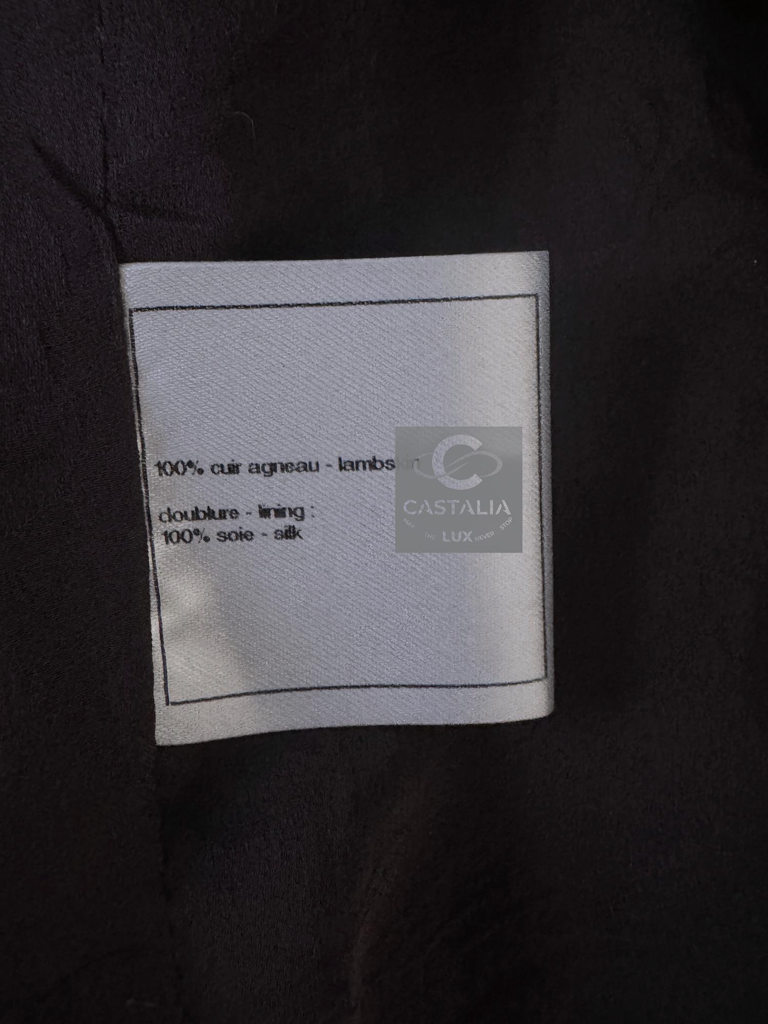 Chanel 10K$ Rarest Paris / Bombay CC Buttons Leather Jacket 9
