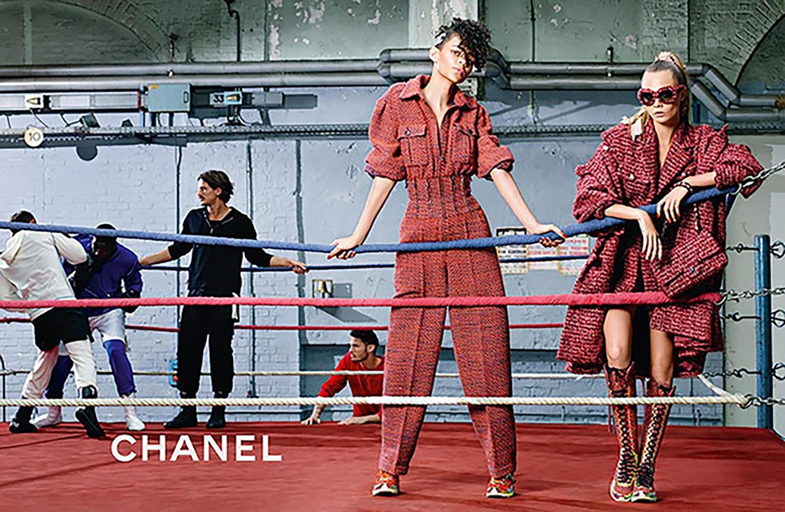 Chanel 10K$ Supermarket Ikonische Tweed-Jacke (Braun)