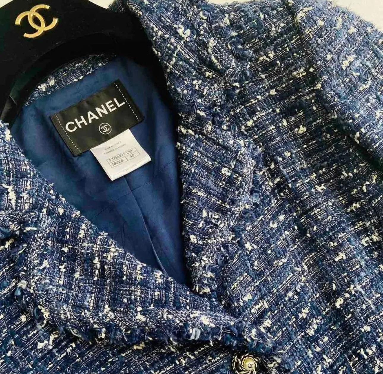 Women's CHANEL 10P VIintage Tweed Fringed Jacket Blazer