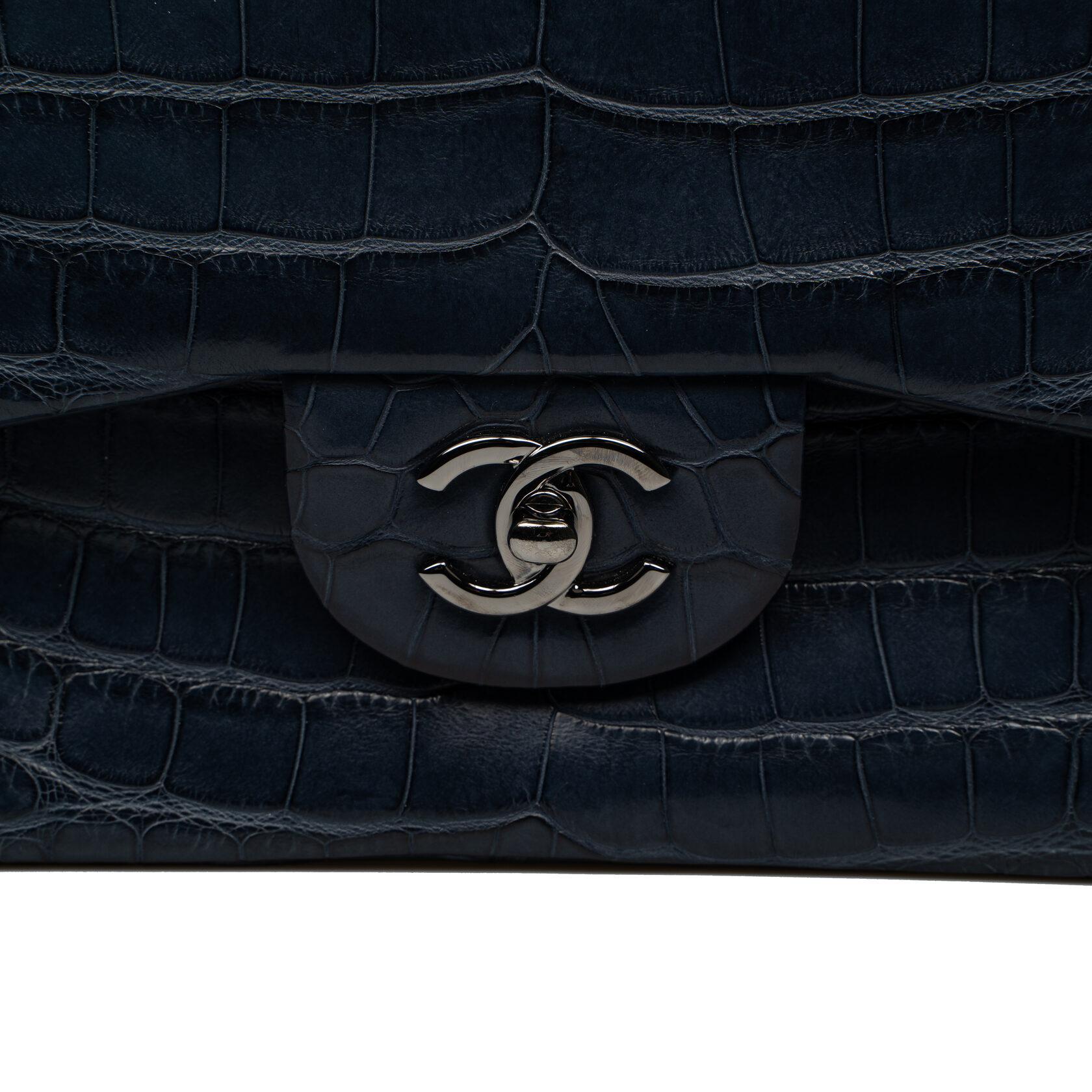 Women's Chanel 11.12 Classic / Timeless Jumbo Double Flap Alligator For Sale