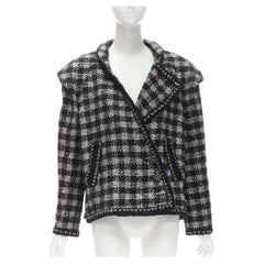 Veste asymétrique Chanel 11A Fantasy en tweed noir et argenté à carreaux FR44 XL