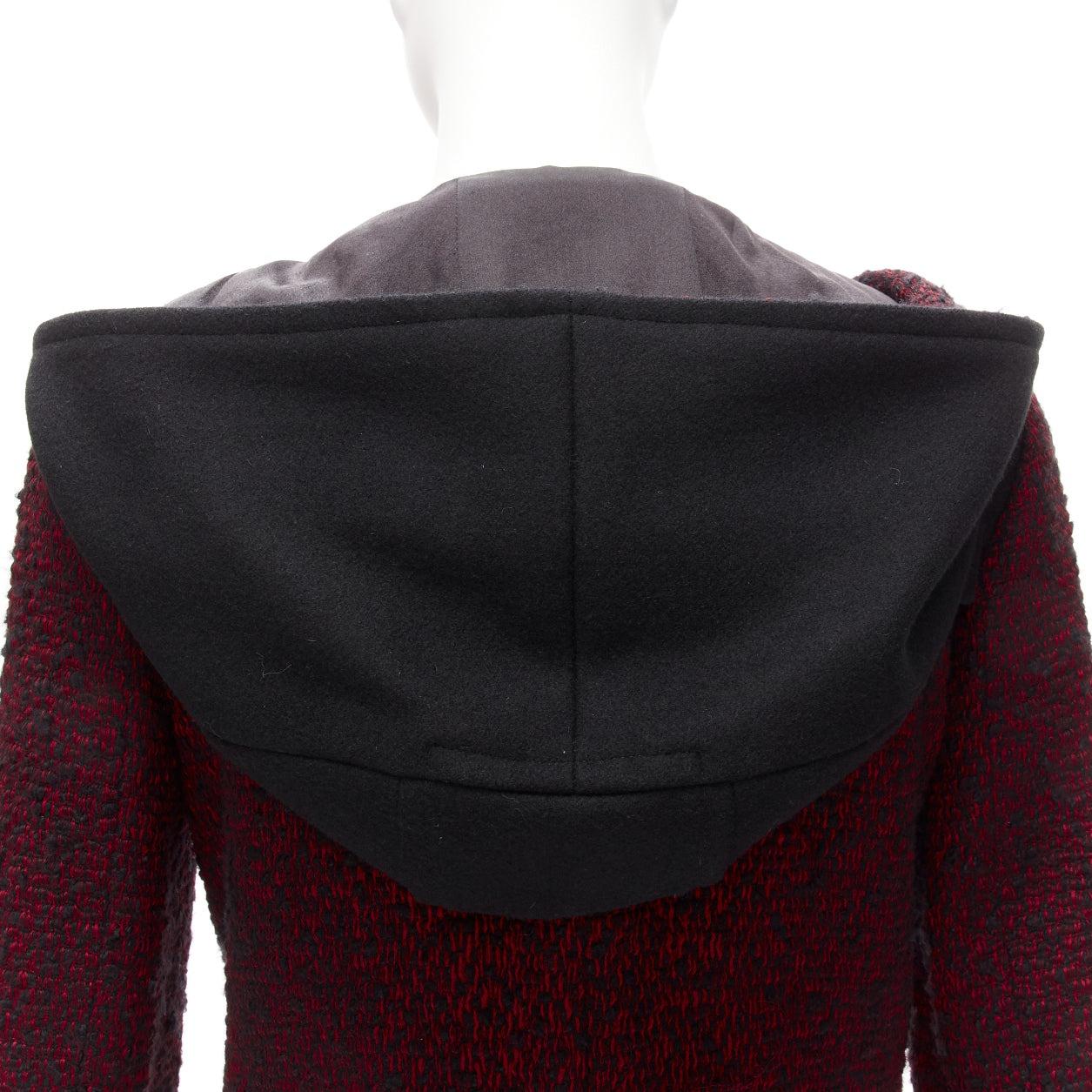 CHANEL 11A Runway red black wool tweed CC logo toggle button duffel coat FR36 S For Sale 3