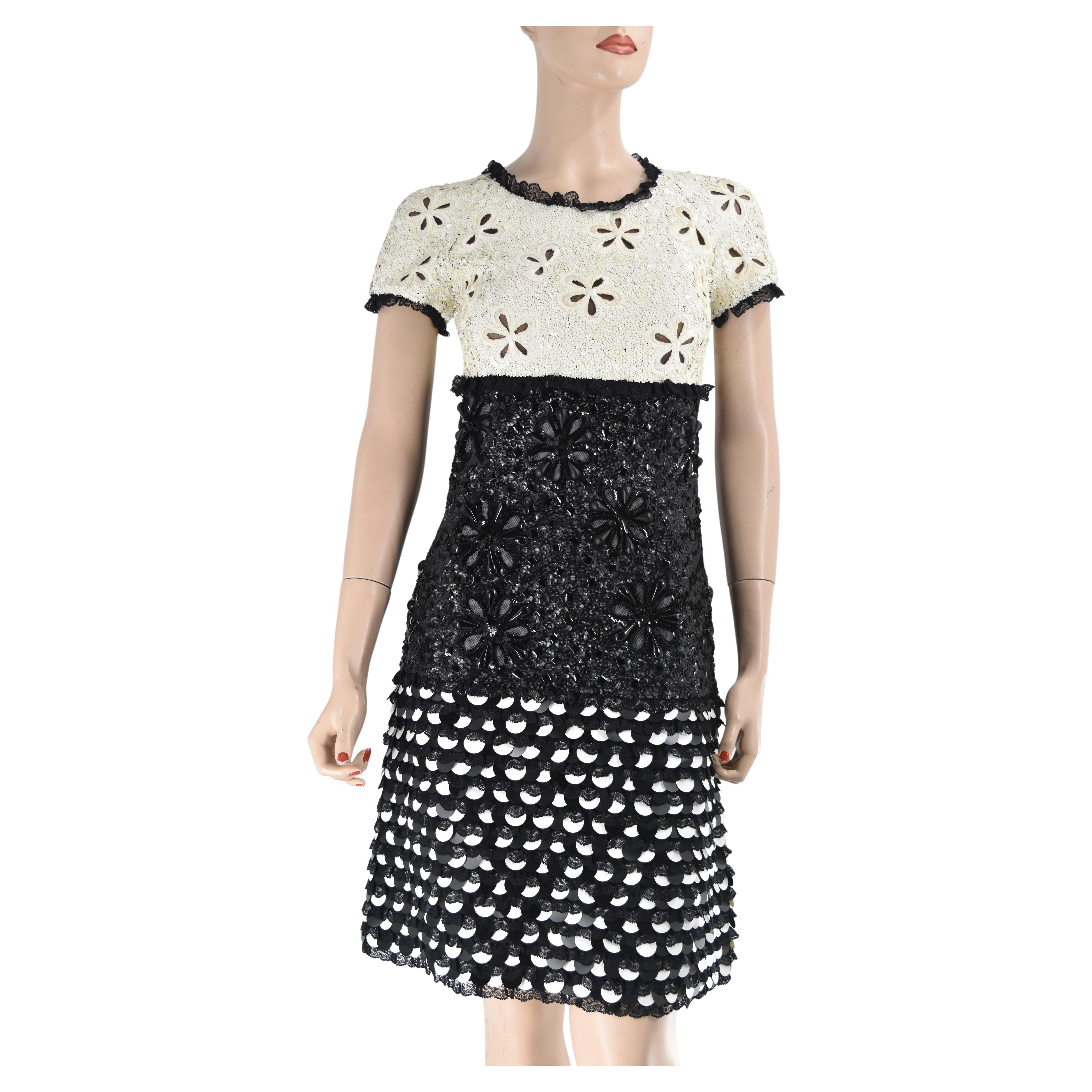 Chanel 11C Cruise 2011 Sequins Embellished runway Dress New Europe 36 For Sale