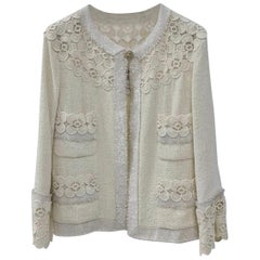 Chanel 11C Ecru Tweed Lace Camellia Jacket  Gold CC logo Button
