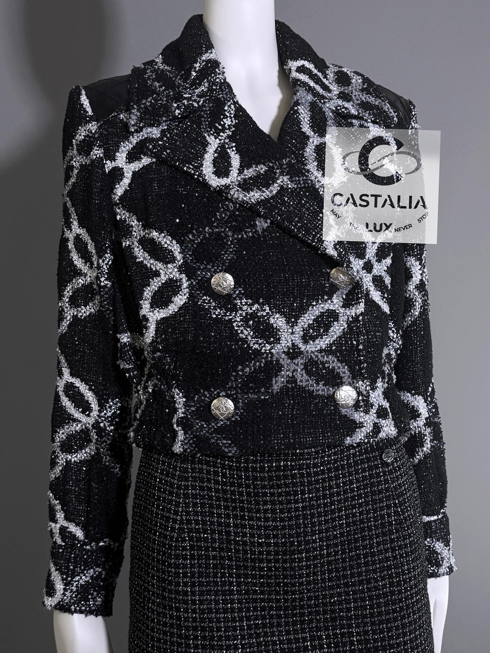 Chanel 11K$ Ad Campaigner Veste noire avec motif en maillons de chaîne 34 FR en vente 8