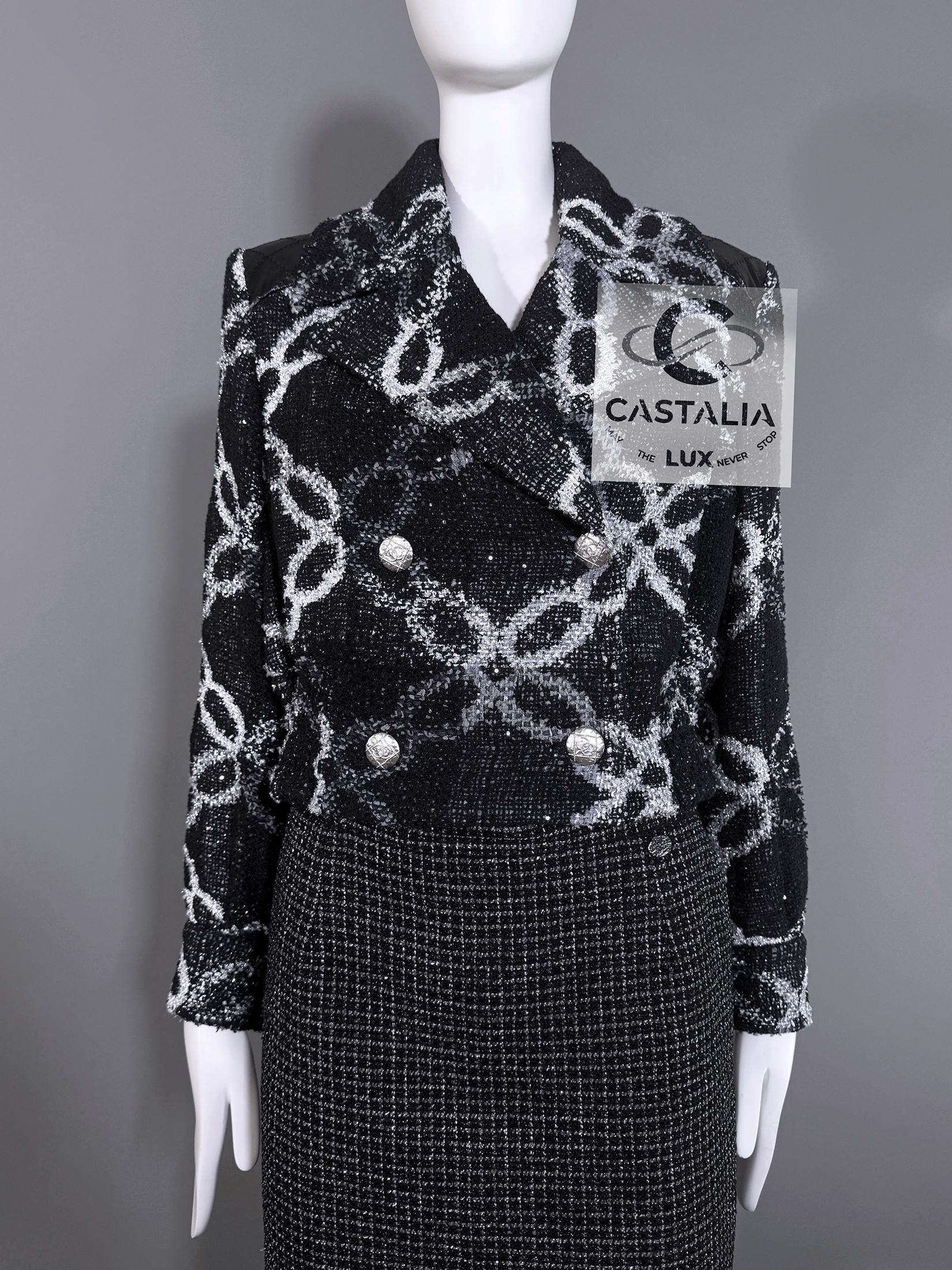 Chanel 11K$ Ad Campaigner Veste noire avec motif en maillons de chaîne 34 FR en vente 3