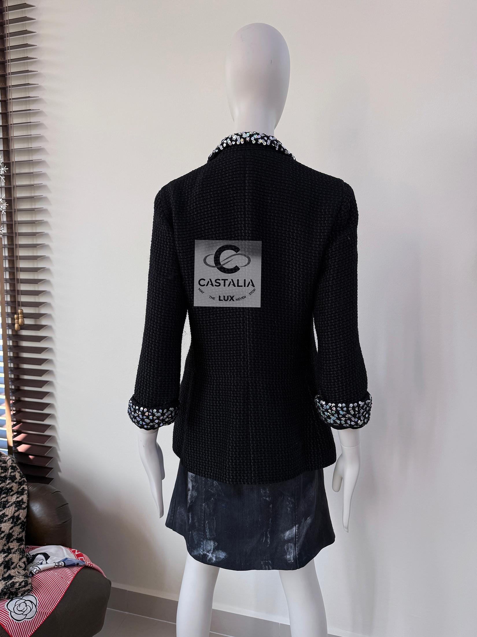 Chanel 11K$ Black Tweed Jacket with Sequin Accents 40 FR 12