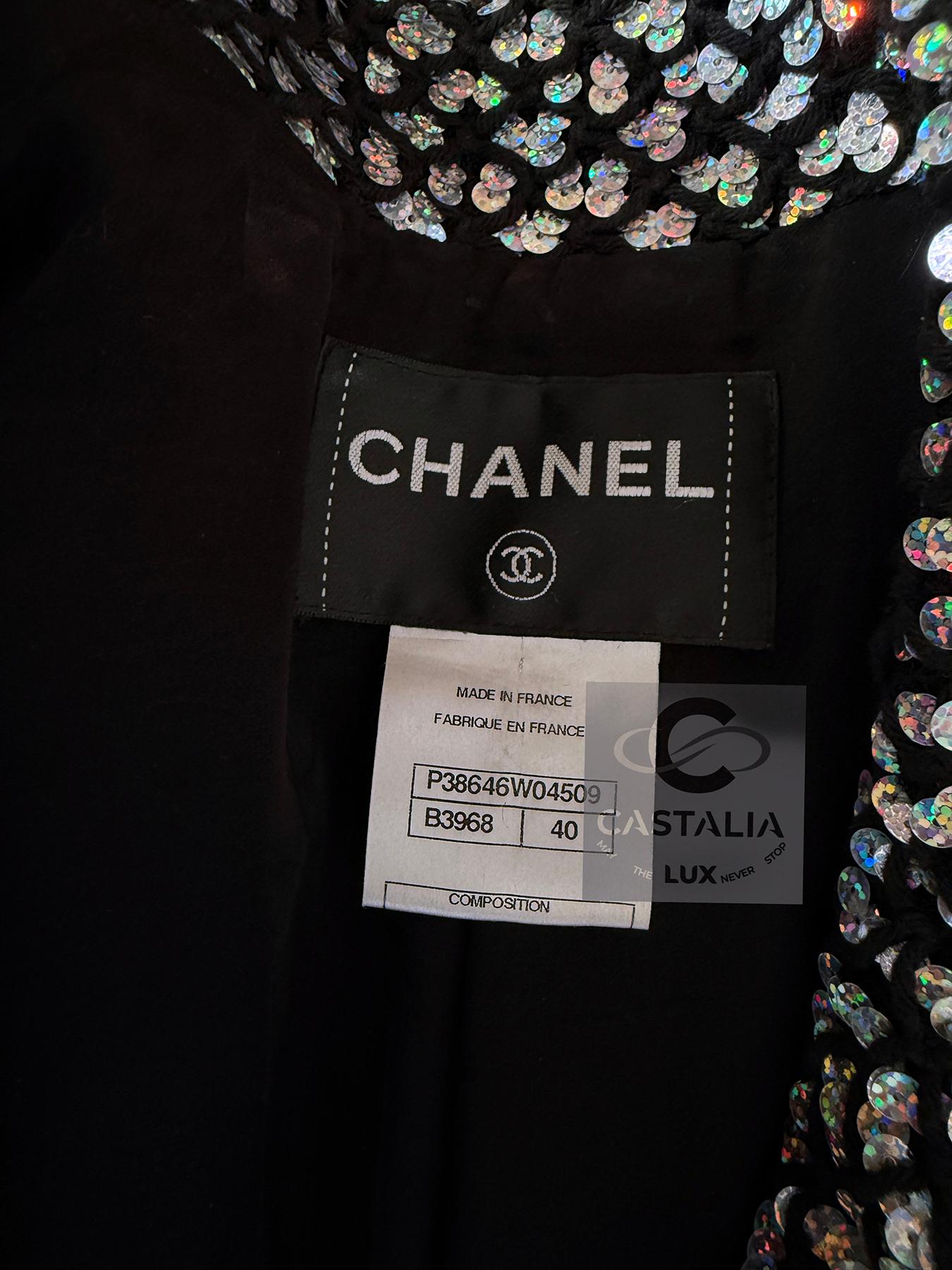 Chanel 11K$ Black Tweed Jacket with Sequin Accents 40 FR 13