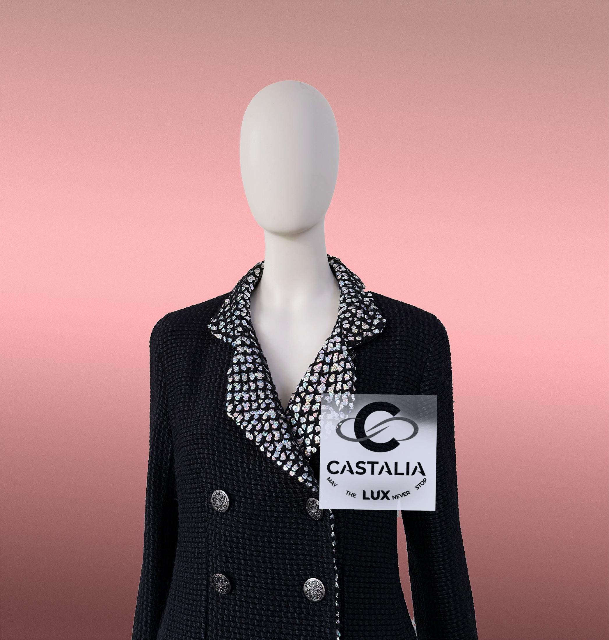 Giacca Chanel 11K$ in tweed nero con accenti di paillettes 40 FR in vendita 3