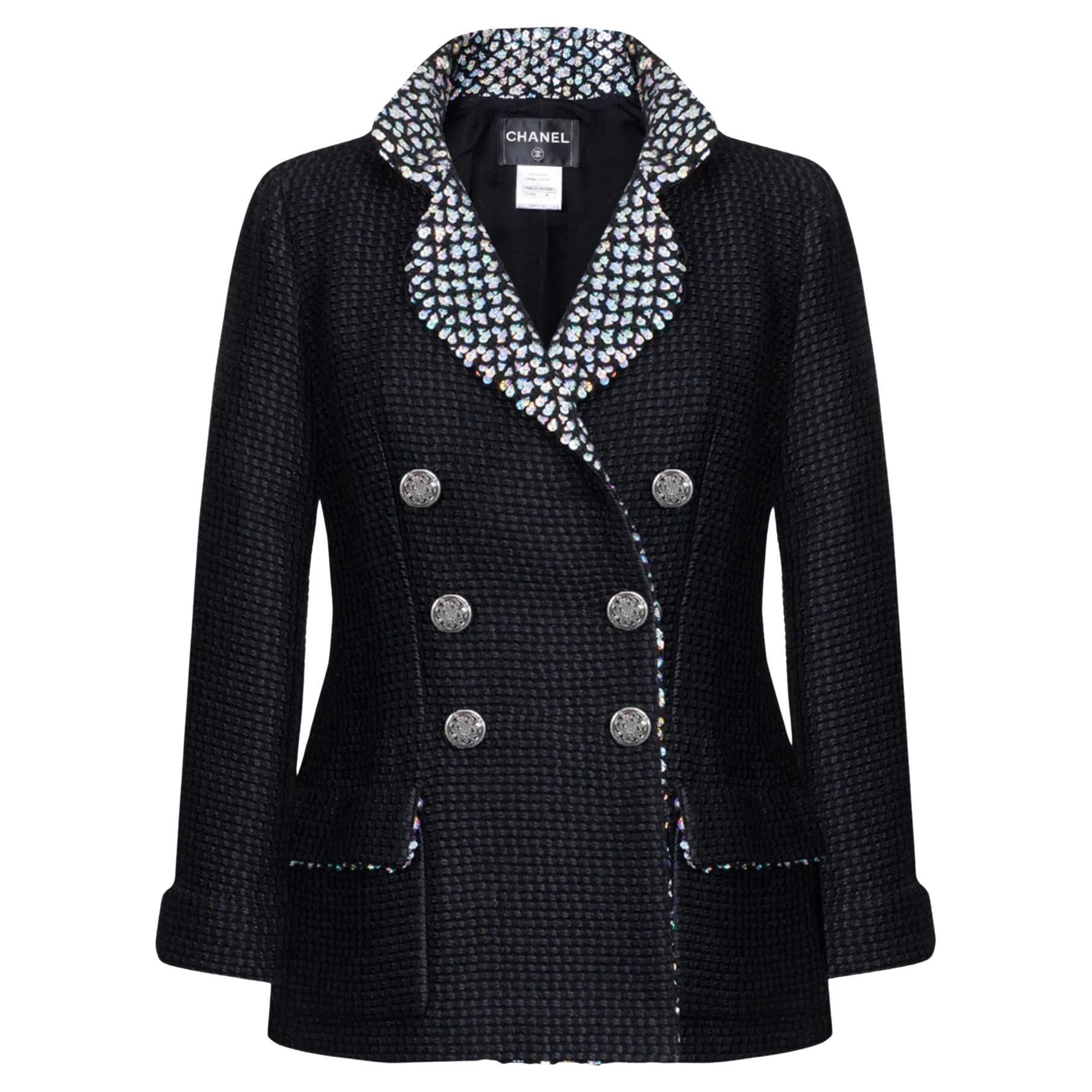 Giacca Chanel 11K$ in tweed nero con accenti di paillettes 40 FR in vendita