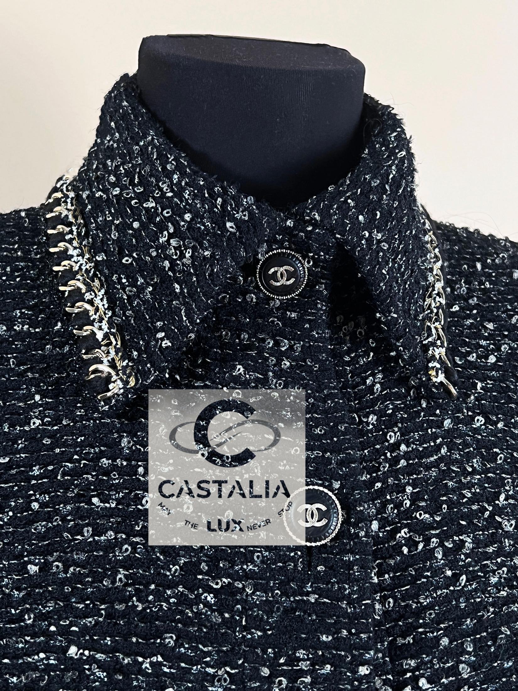 CHANEL 11K$ Collectional Anthrazit Bouclé Tweed Kleid im Zustand „Hervorragend“ im Angebot in Dubai, AE