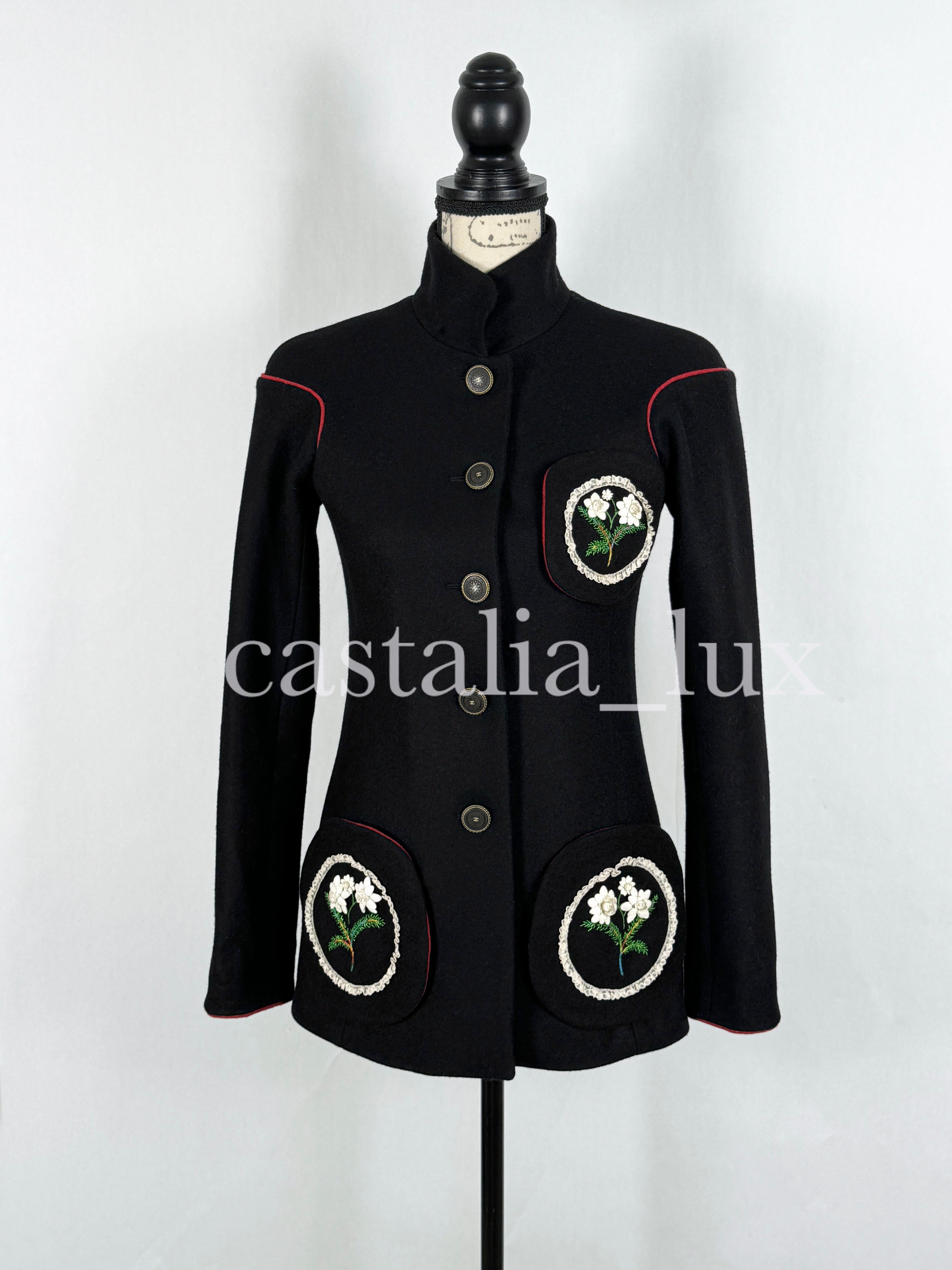 Chanel 11K$ Collectors Paris / Salzburg Black Jacket In Excellent Condition For Sale In Dubai, AE