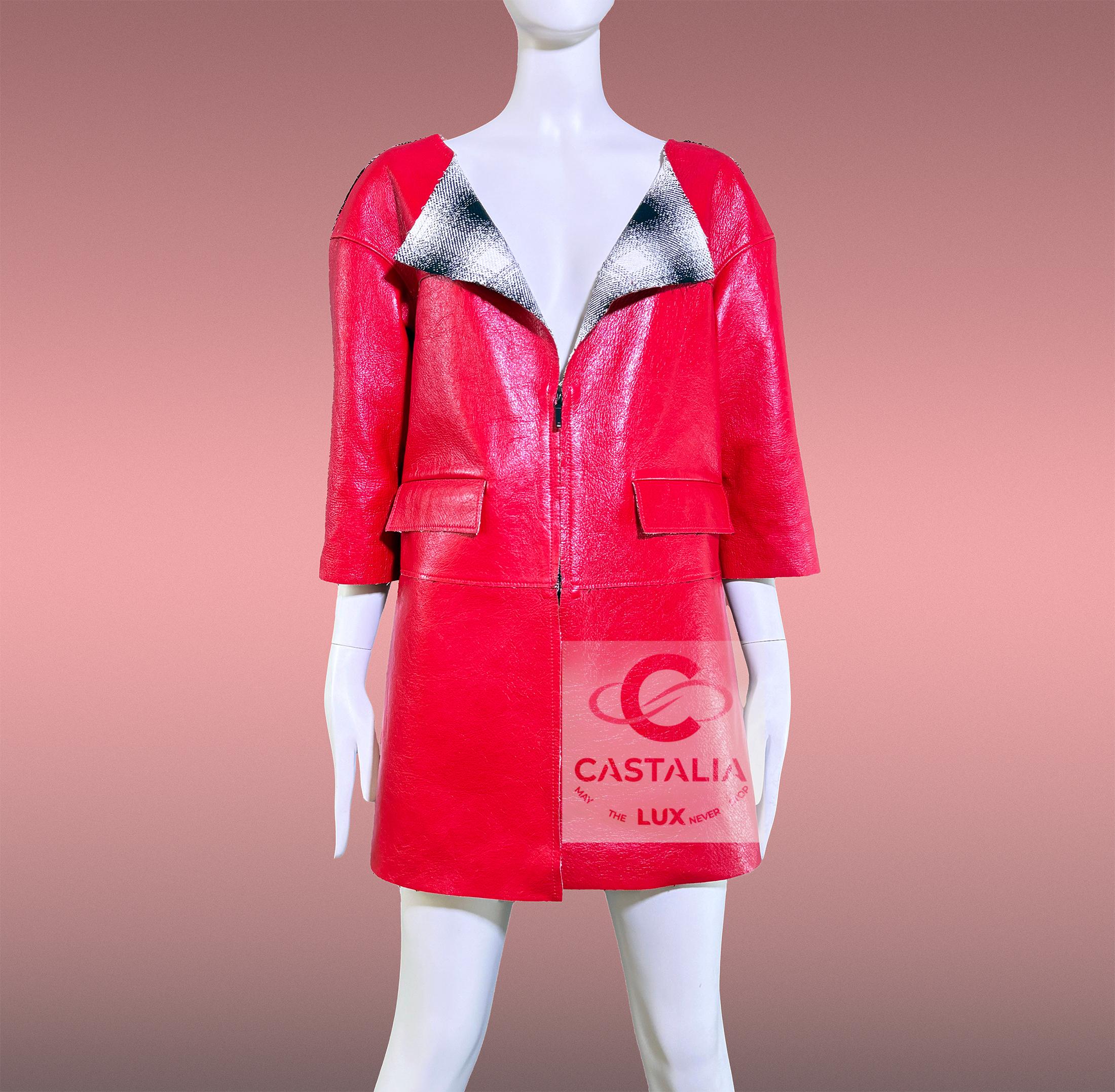 Chanel 11K$ Neu Karminrot Leder Visionär Mantel 38 FR im Angebot 6