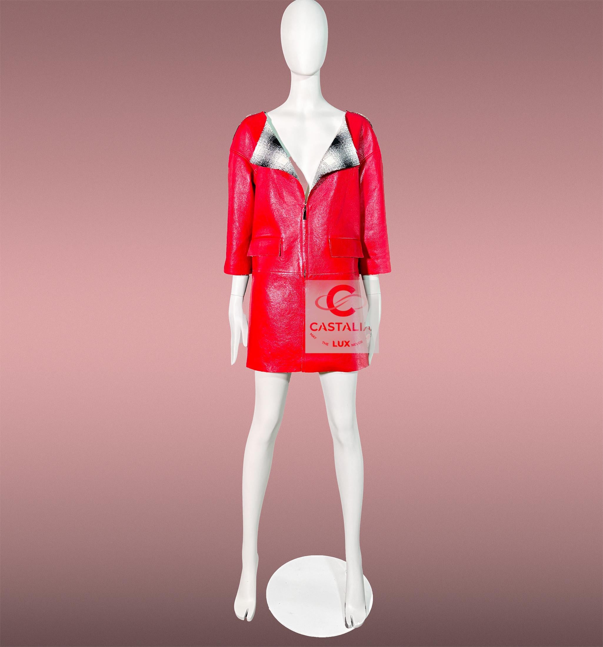 Chanel 11K$ Neu Karminrot Leder Visionär Mantel 38 FR im Angebot 7