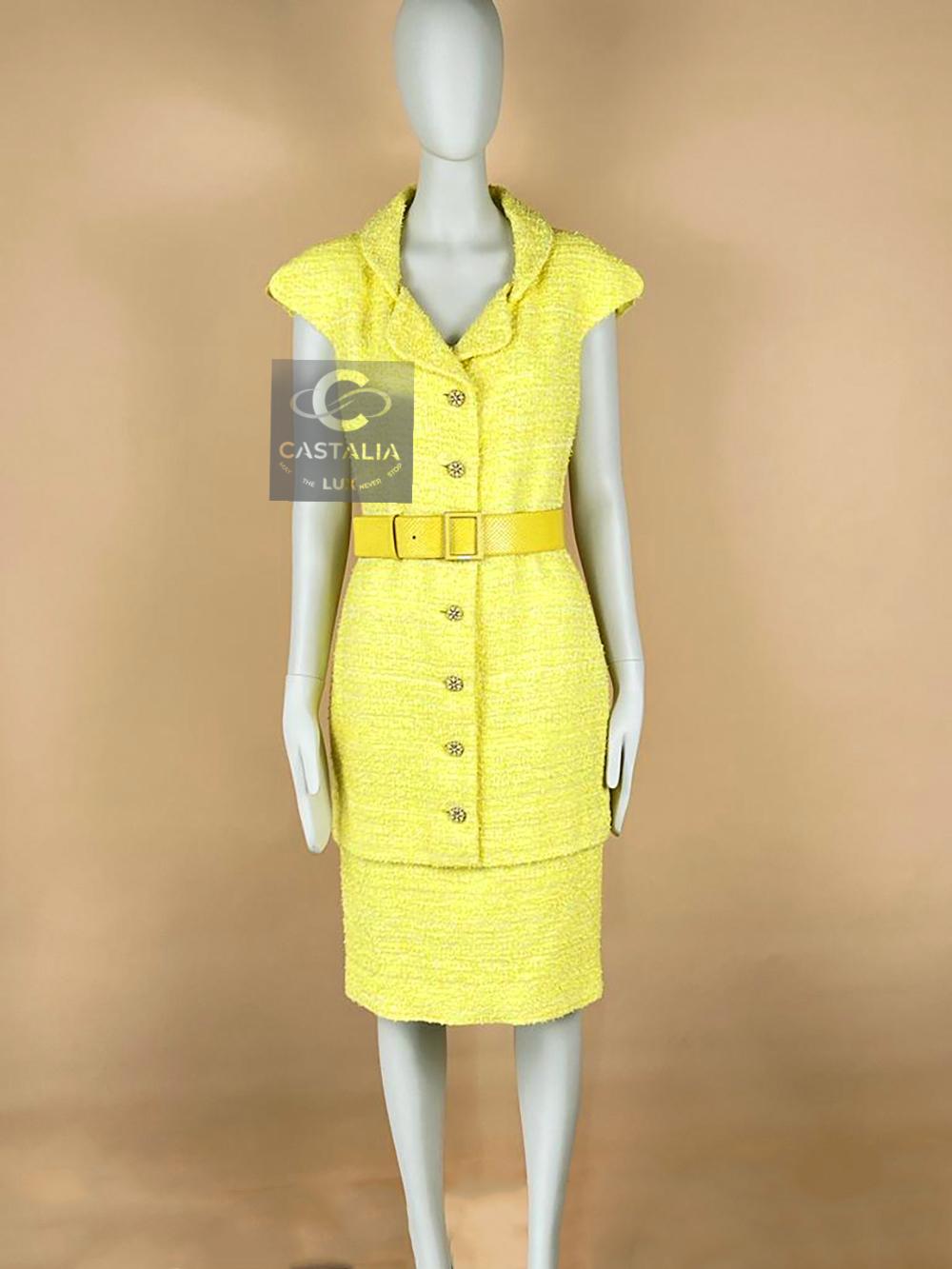 Chanel 11K$ New Iconic Yellow Tweed Dress with Belt 40 FR For Sale 6