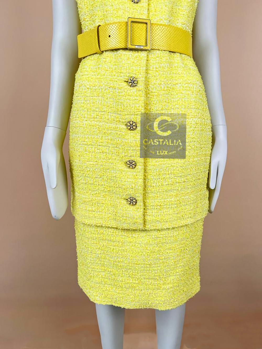 Chanel 11K$ New Iconic Yellow Tweed Dress with Belt 40 FR For Sale 7