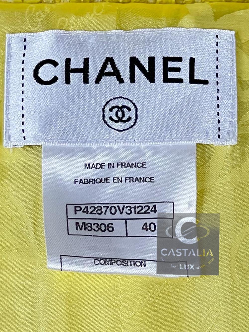 Chanel 11K$ New Iconic Yellow Tweed Dress with Belt 40 FR For Sale 12