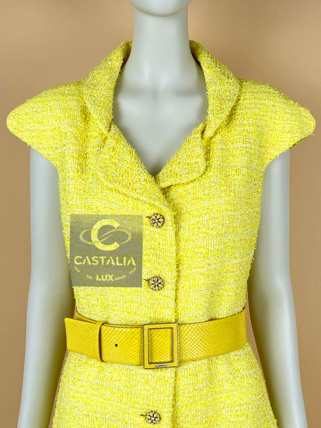 Chanel 11K$ New Iconic Yellow Tweed Dress with Belt 40 FR For Sale 3