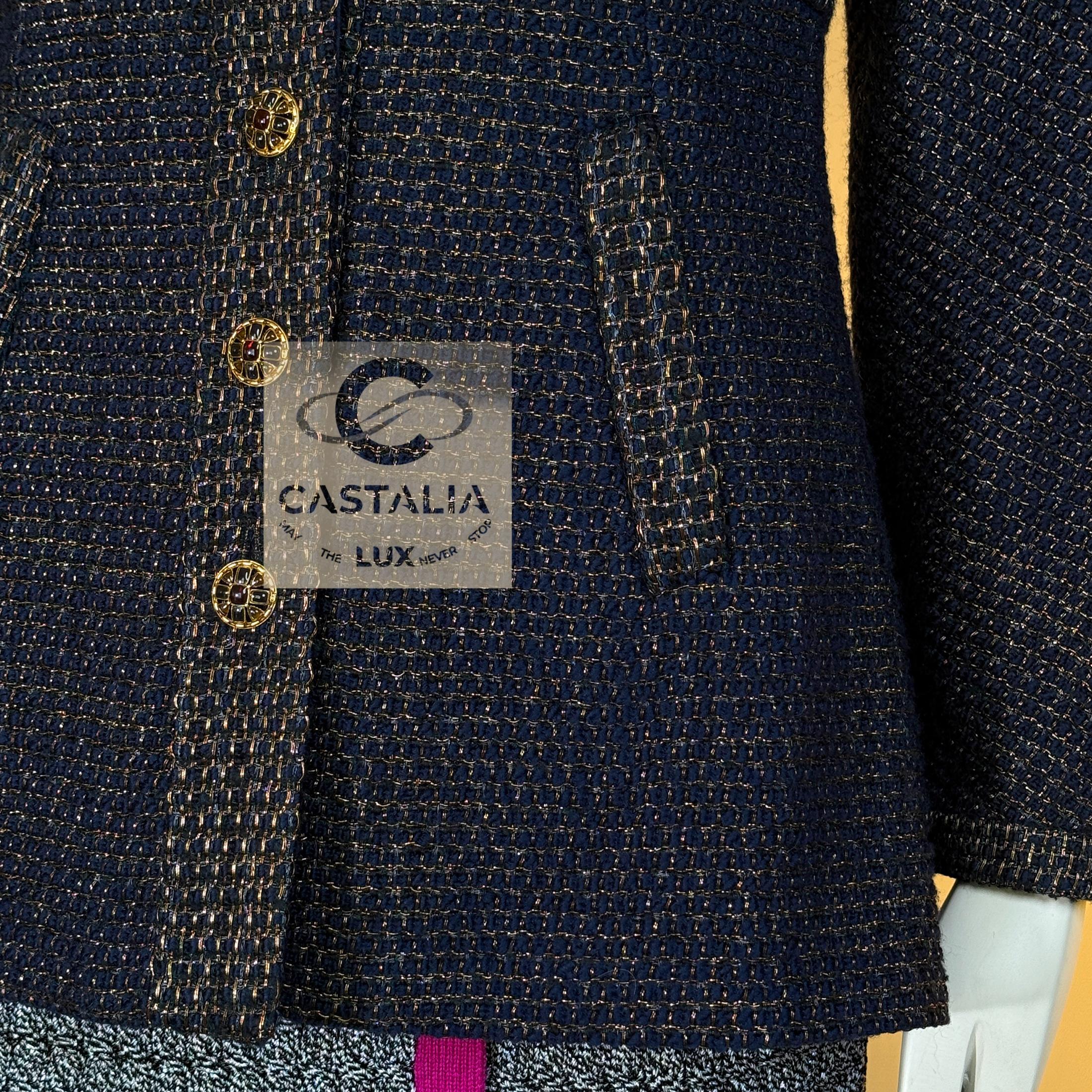 CHANEL 11K$ New Paris / EGYPT Veste en tweed marine 36 FR en vente 2