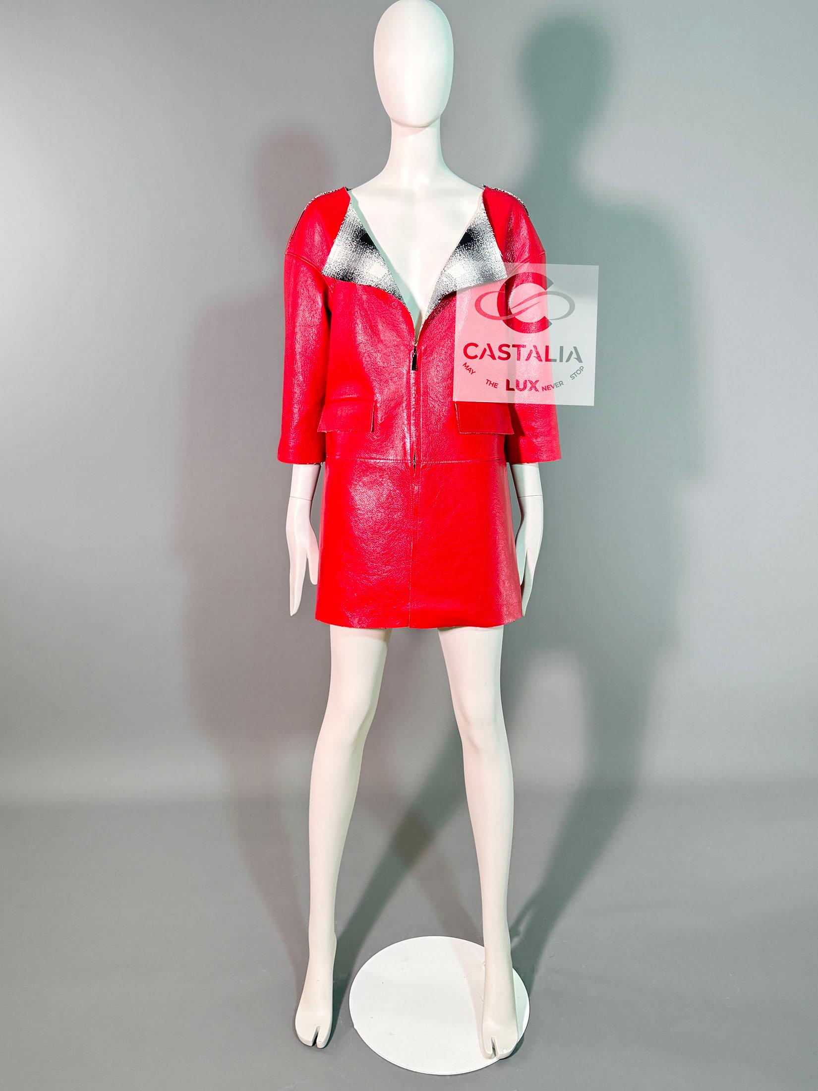 Veste en cuir et tweed rouge Rita Ora style Chanel 11K$ neuve, 38 FR en vente 6