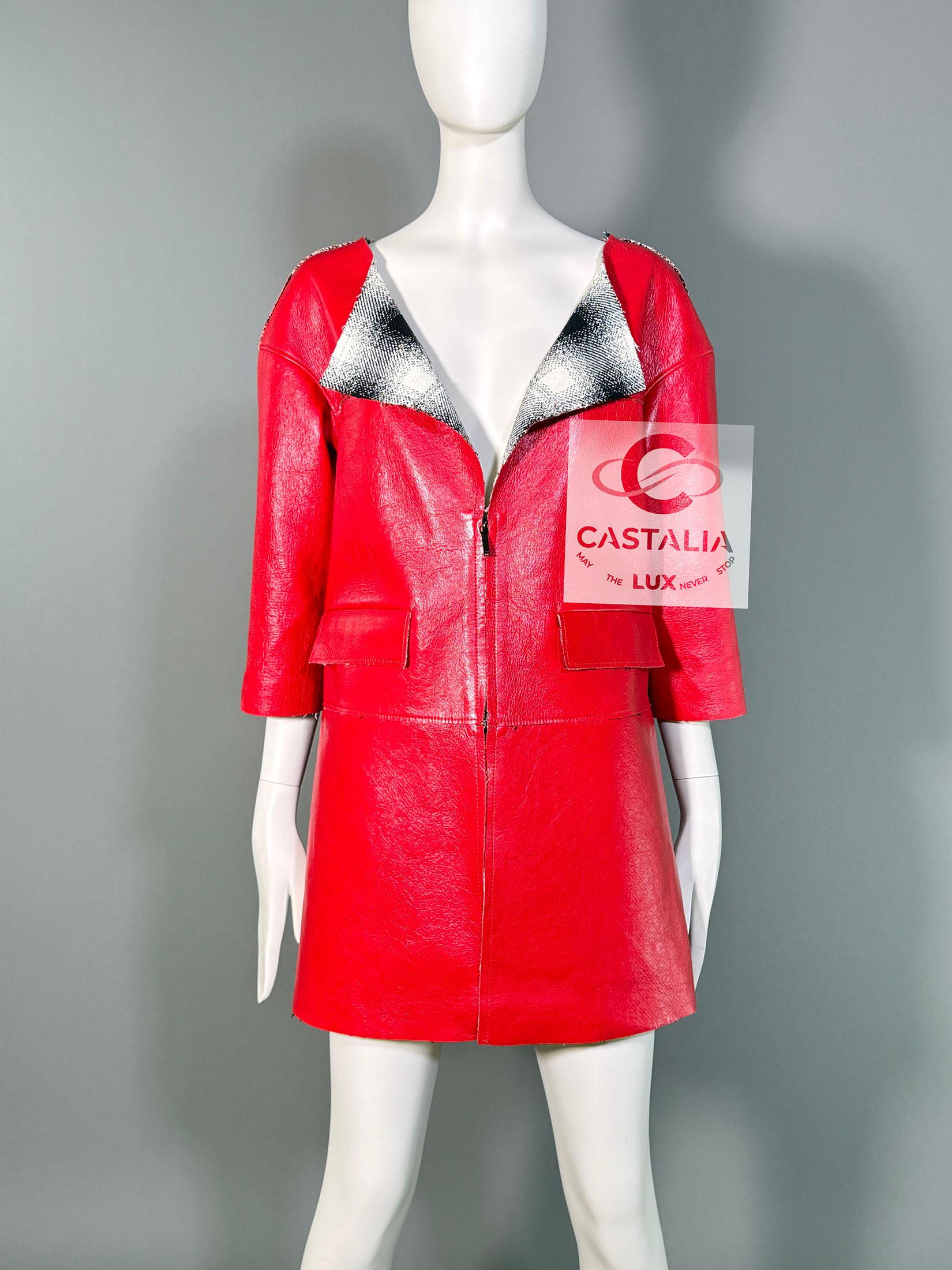 Veste en cuir et tweed rouge Rita Ora style Chanel 11K$ neuve, 38 FR en vente 4