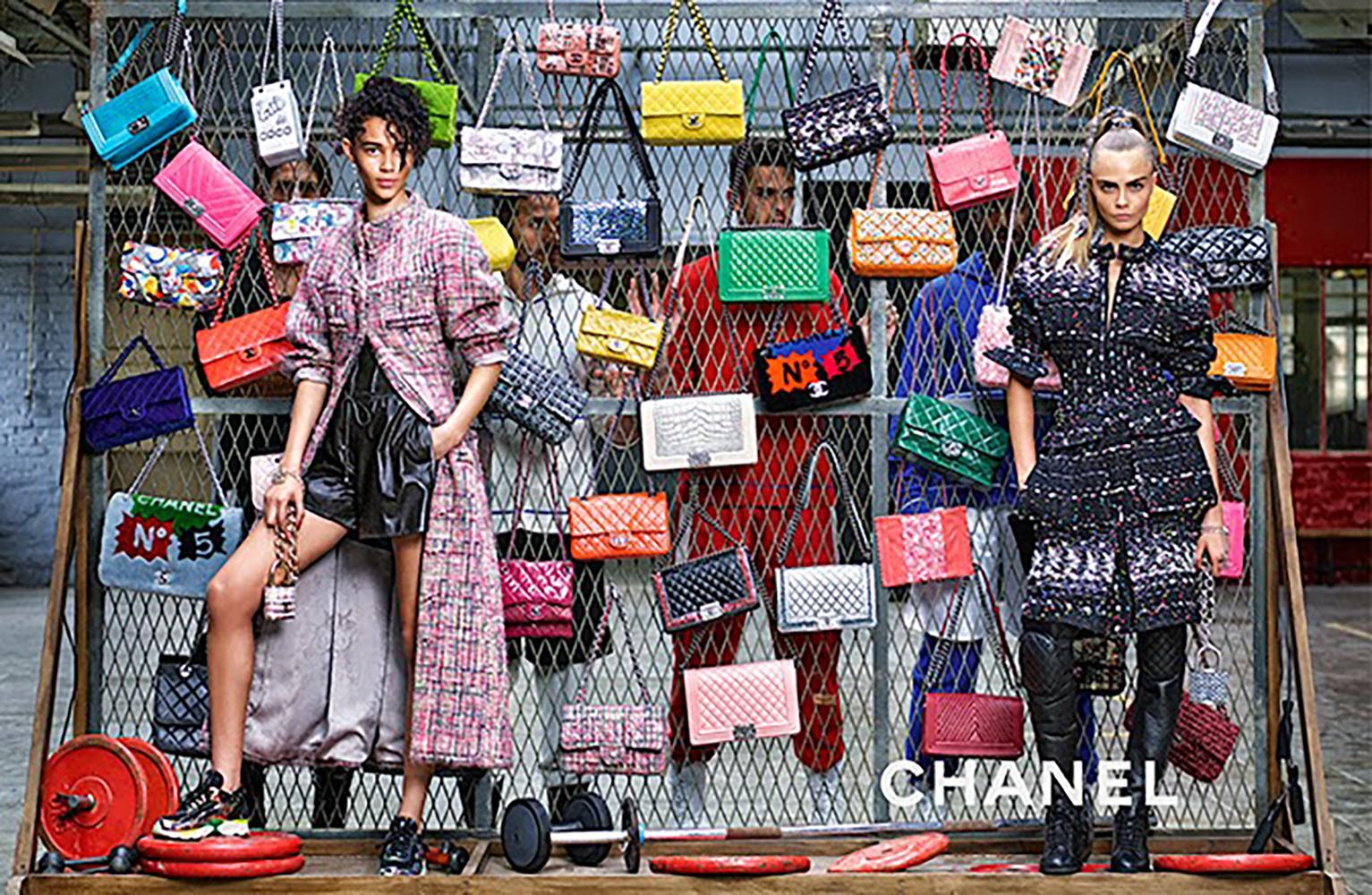 Chanel 11K$ New Supermarket Collection Black Tweed Coat 46 FR im Zustand „Neu“ im Angebot in Dubai, AE
