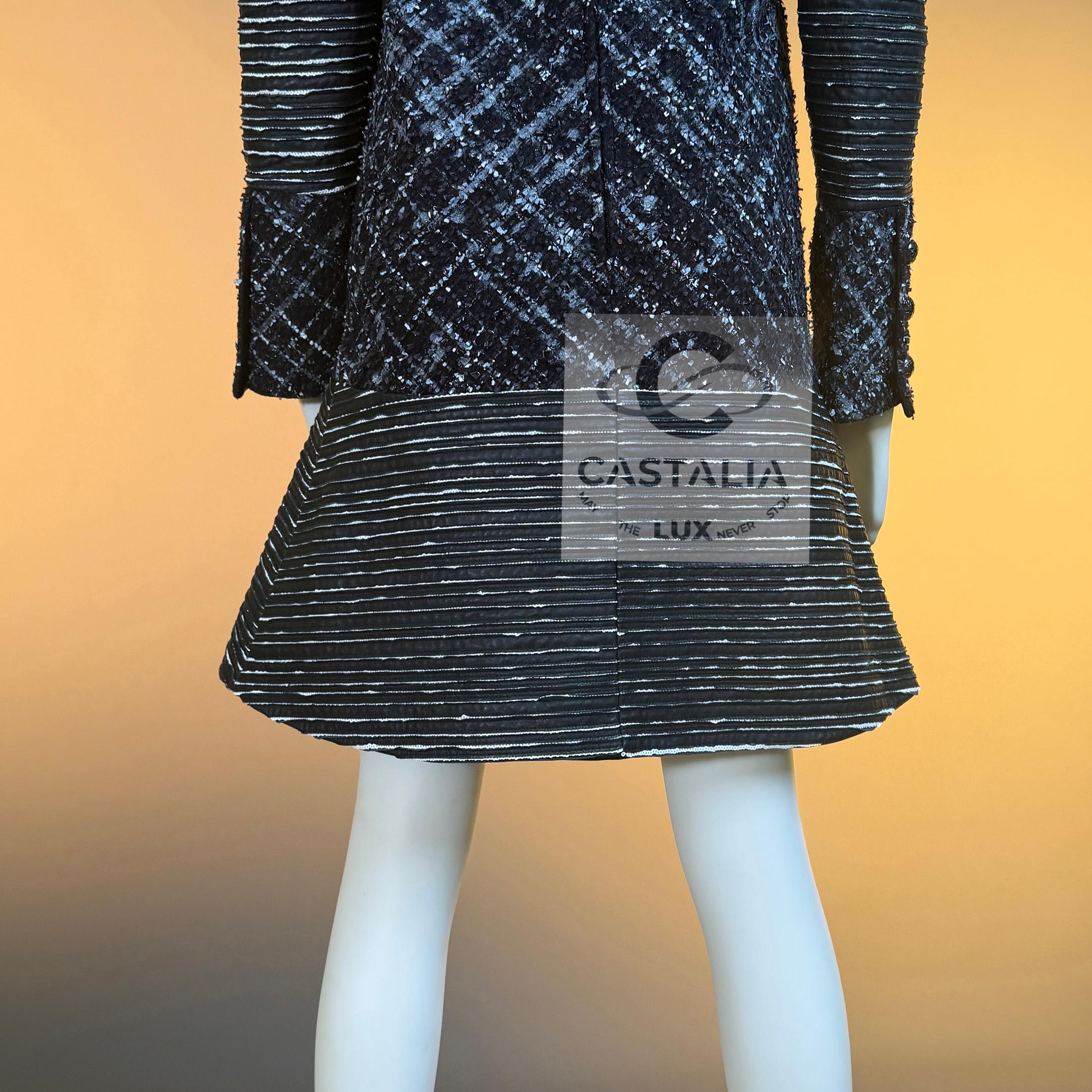 CHANEL 11K$ New Tweed und Leder Runway Kleid 34 FR im Angebot 10