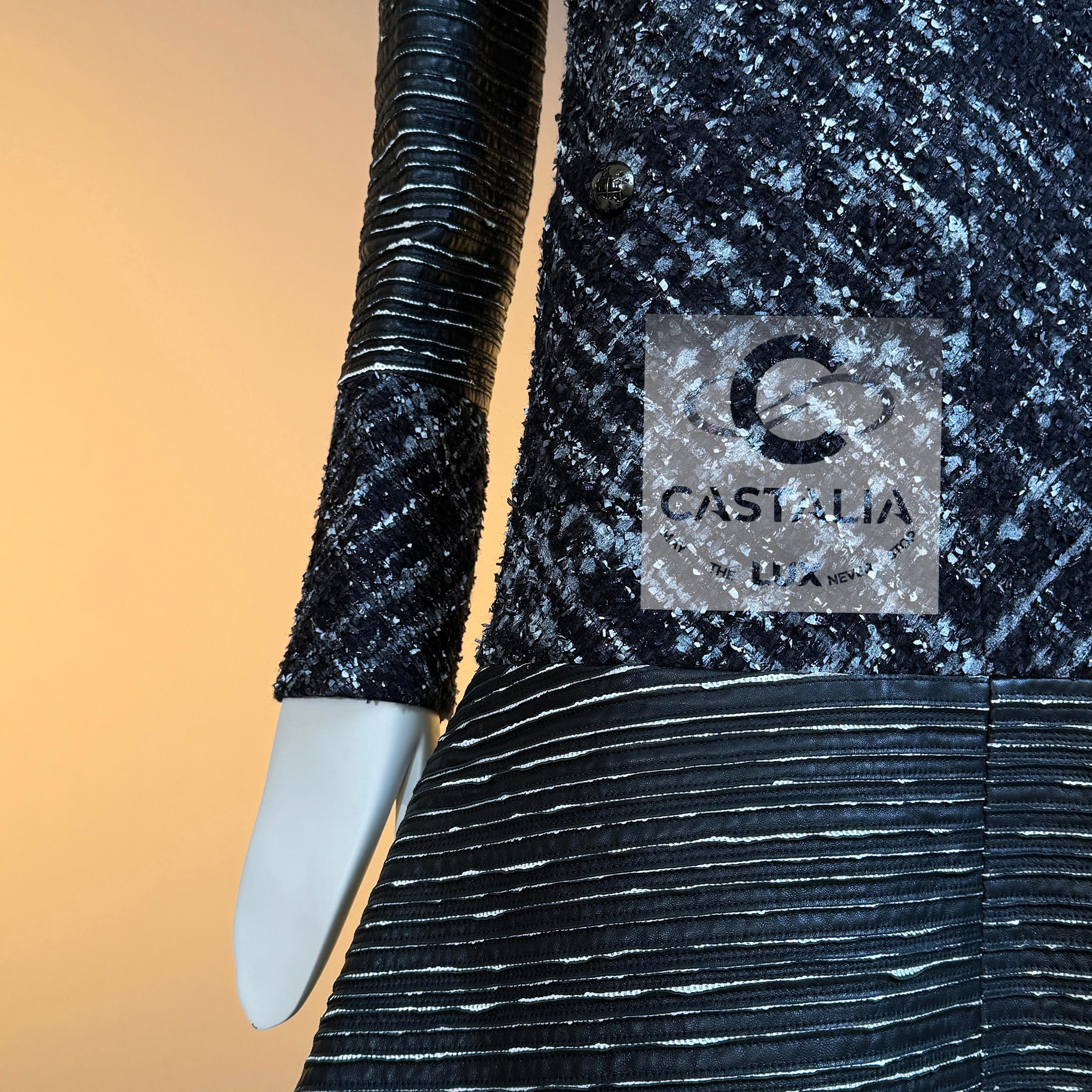 CHANEL 11K$ New Tweed und Leder Runway Kleid 34 FR im Angebot 3