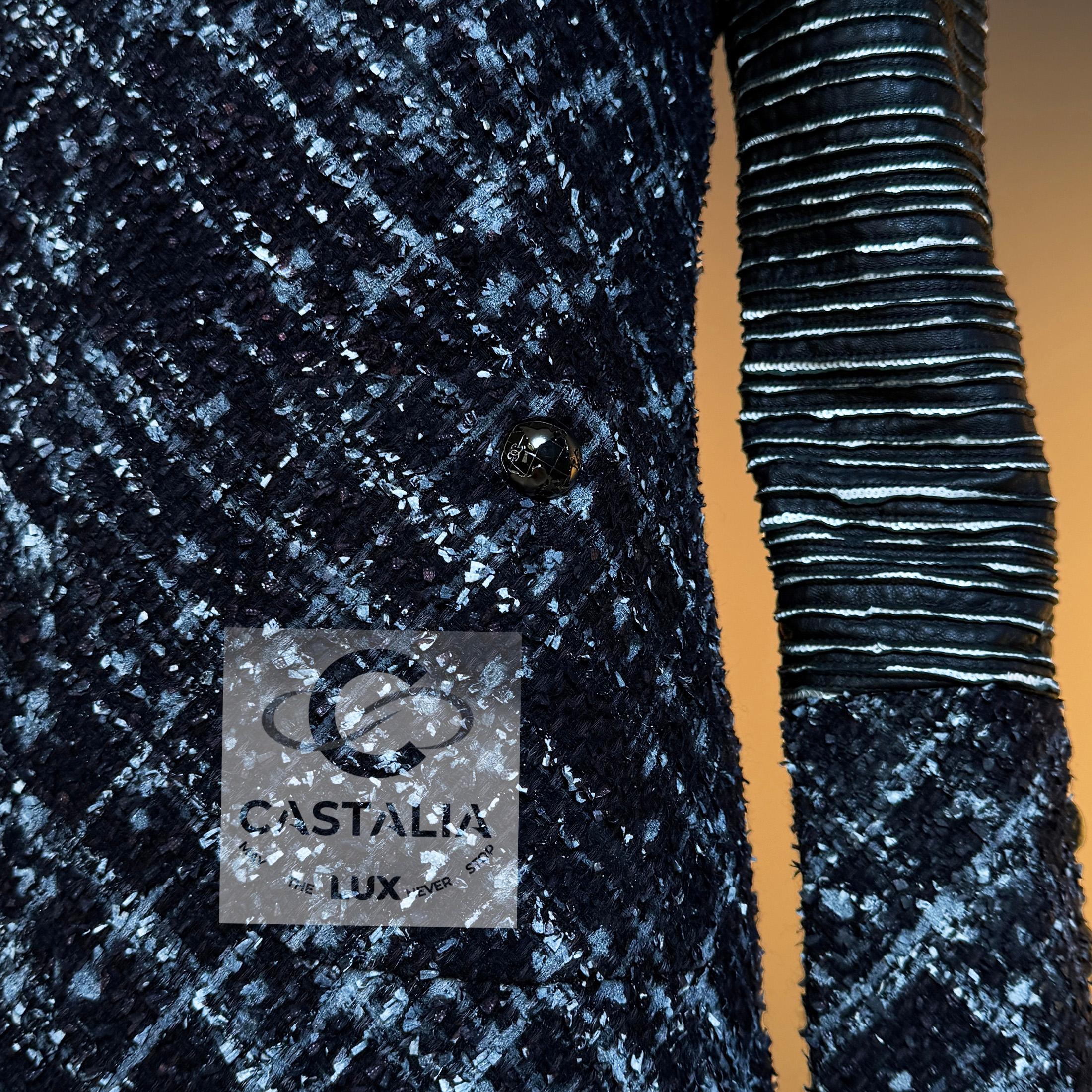 CHANEL 11K$ New Tweed und Leder Runway Kleid 34 FR im Angebot 4