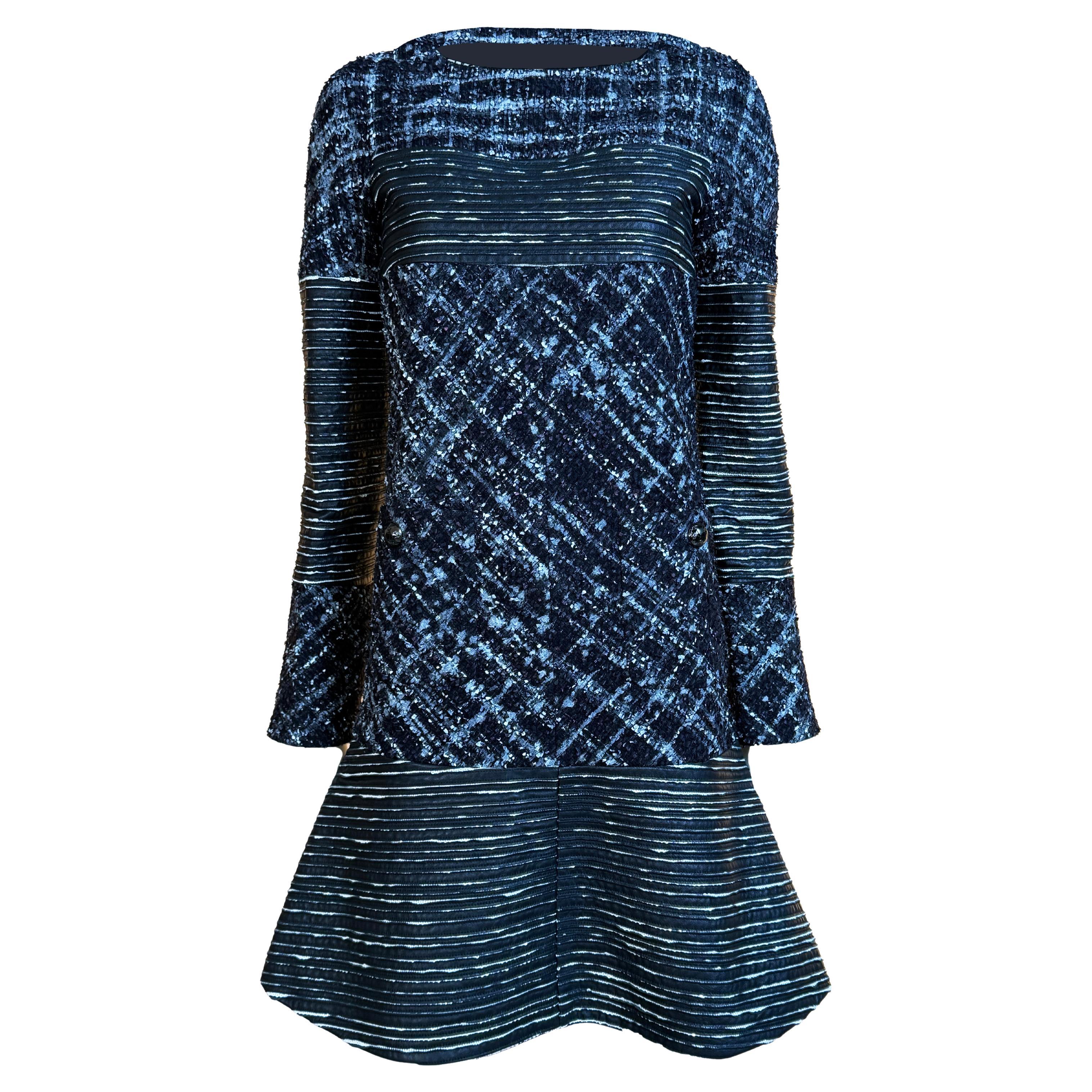 CHANEL 11K$ New Tweed and Leather Runway Dress 34 FR