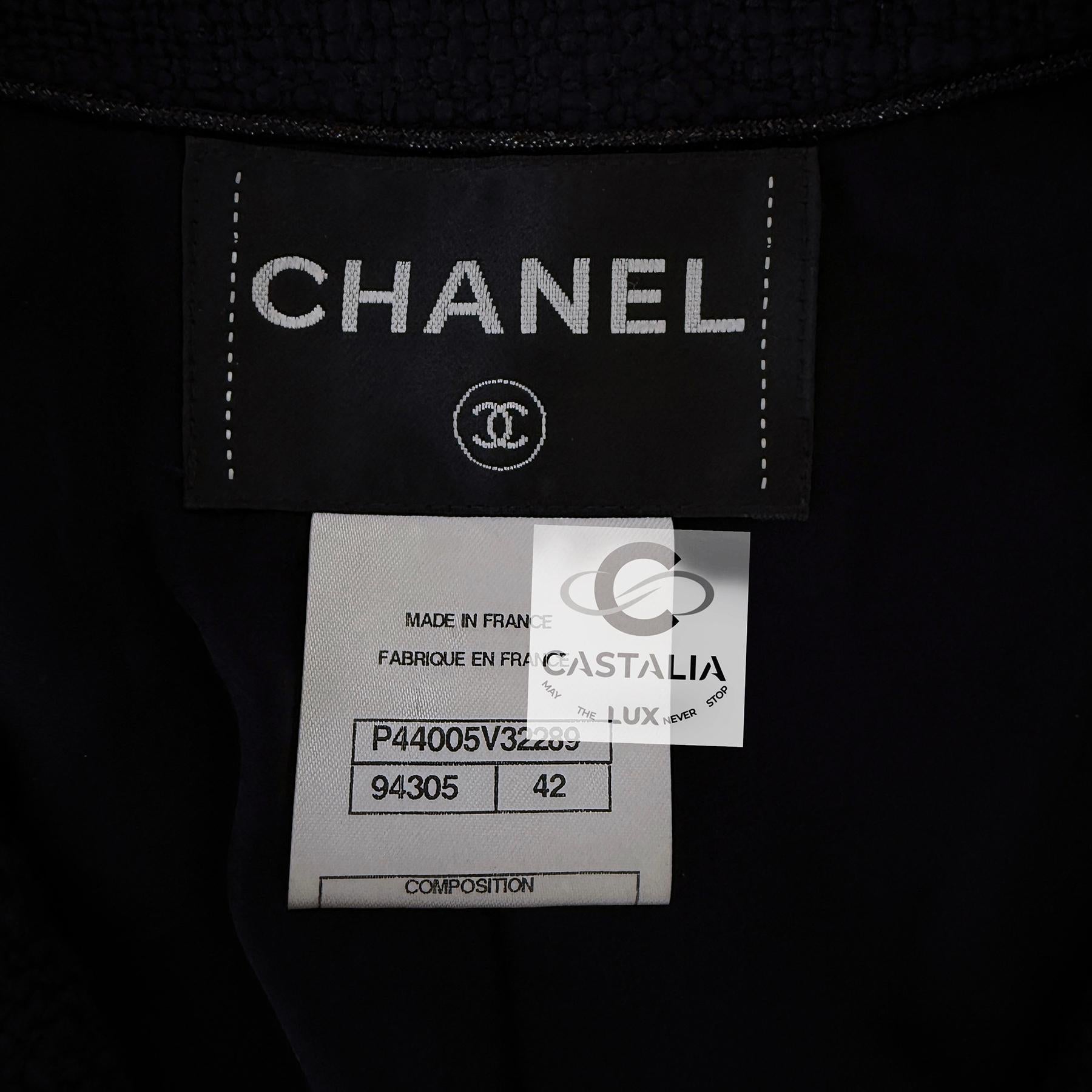 Giacca Chanel 11K$ Paris / Bombay Gripoix con bottoni in tweed nero in vendita 11