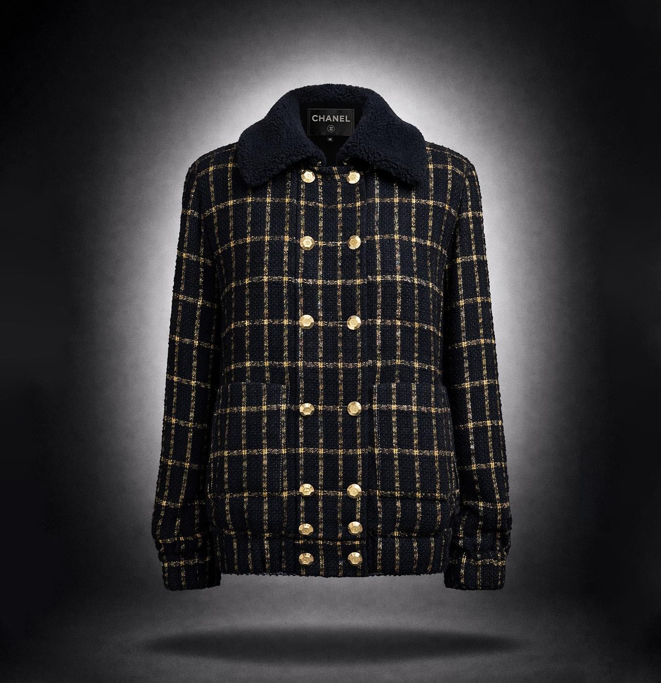 CHANEL 11K$ Paris / Egypt Runway Veste en tweed noir 36 FR en vente