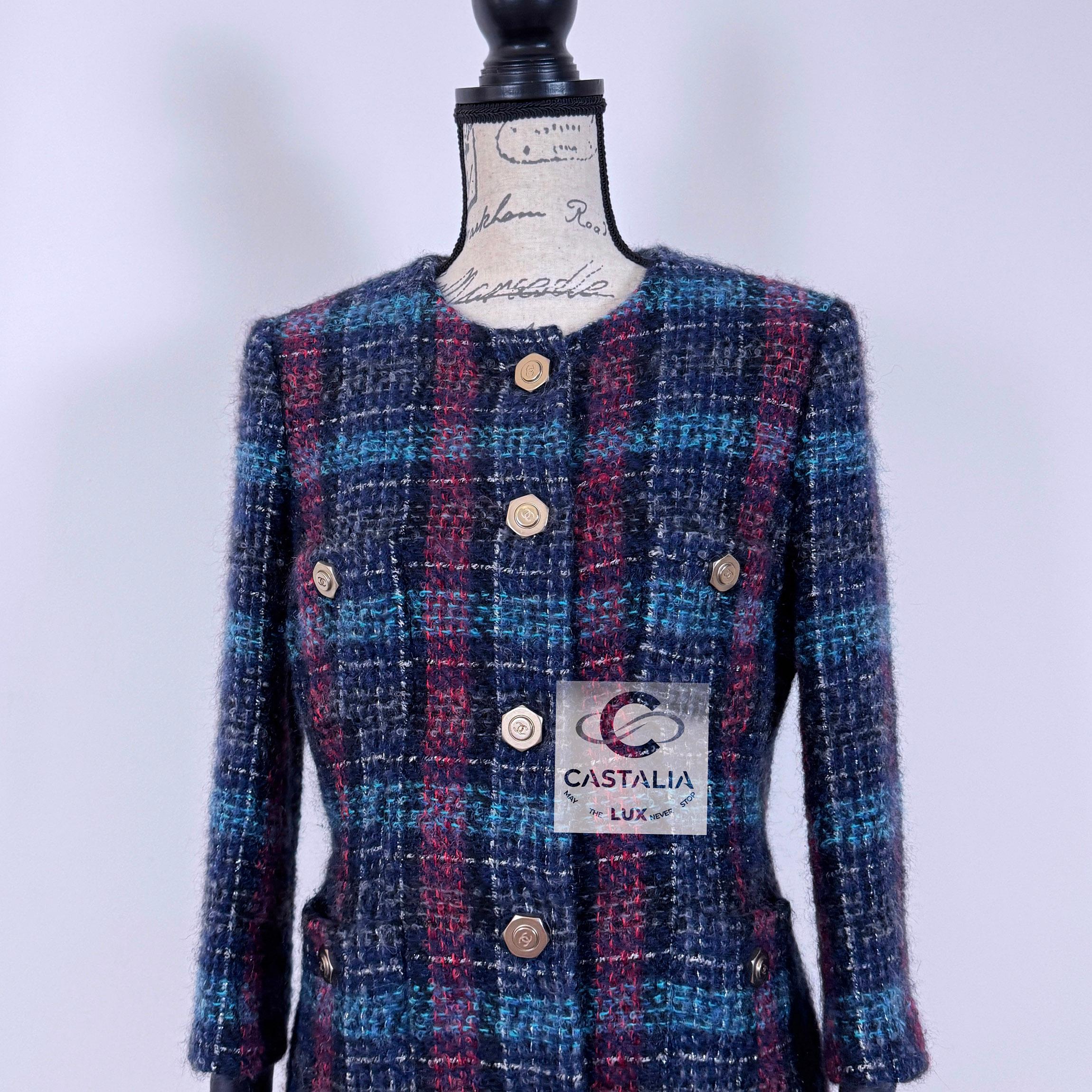 Chanel 11K$ París / Hamburgo Chaqueta de tweed de pasarela 36 FR en Excelente estado para la venta en Dubai, AE