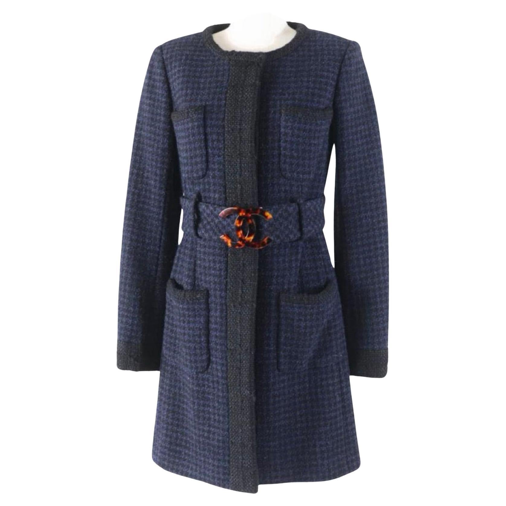 Chanel 11K$ Cappotto in tweed con cintura con logo CC 40 FR