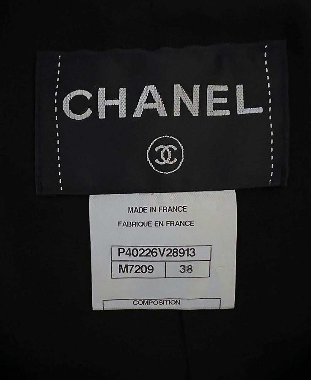 Chanel 12K$ Giacca in tweed con nastro nero 38 FR in vendita 5