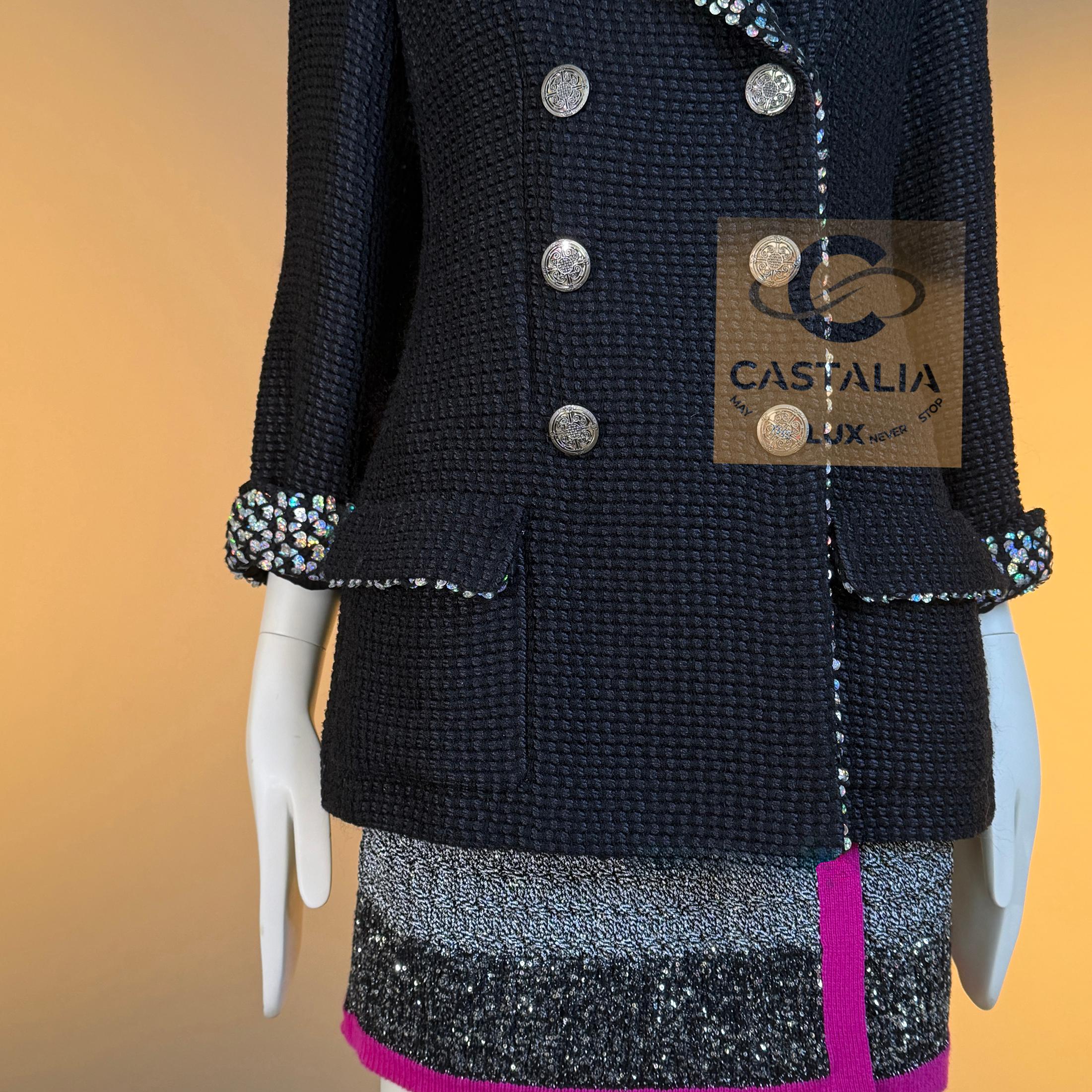 CHANEL 12K$ Veste en tweed noir avec paillettes 40 FR en vente 5