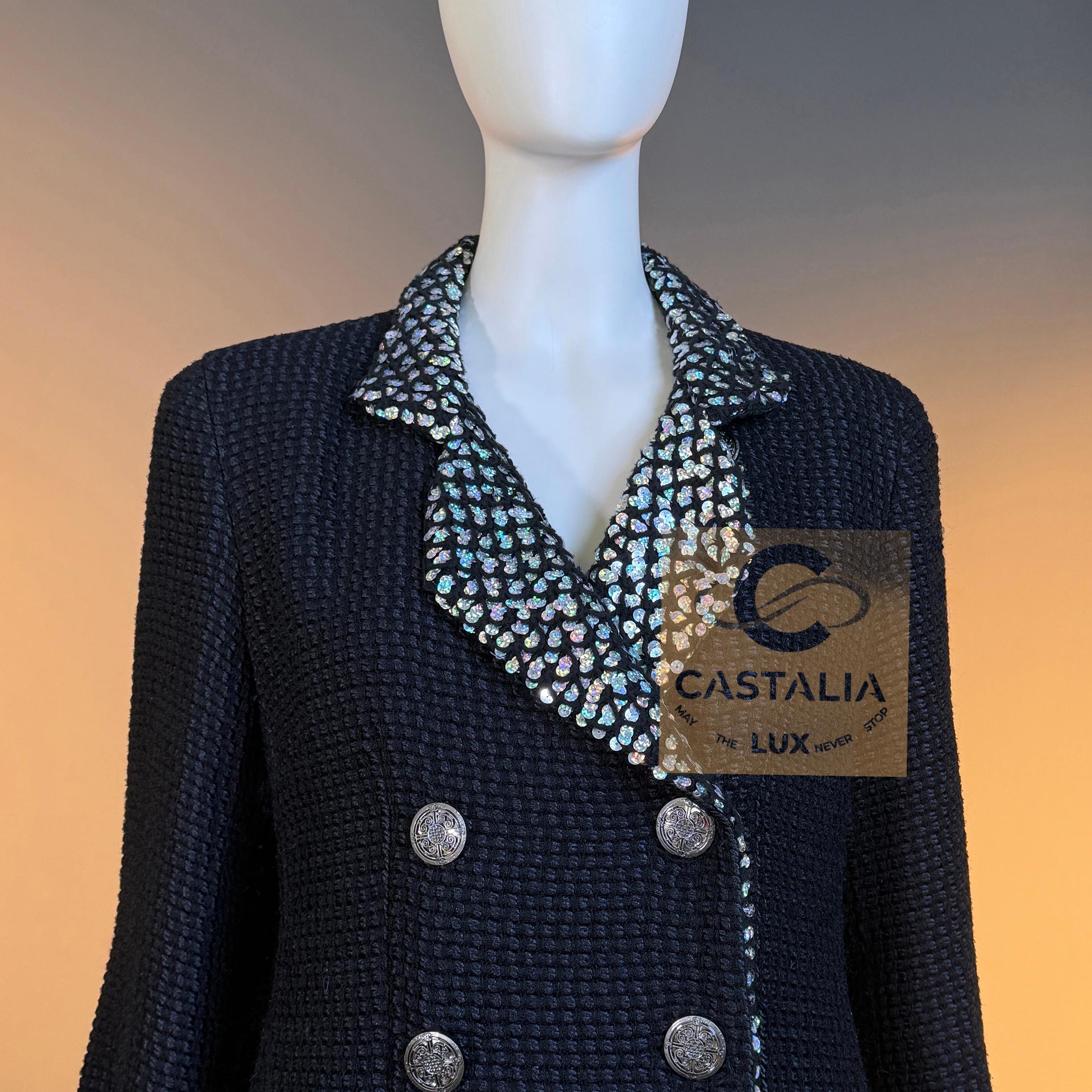 CHANEL 12K$ Veste en tweed noir avec paillettes 40 FR en vente 2