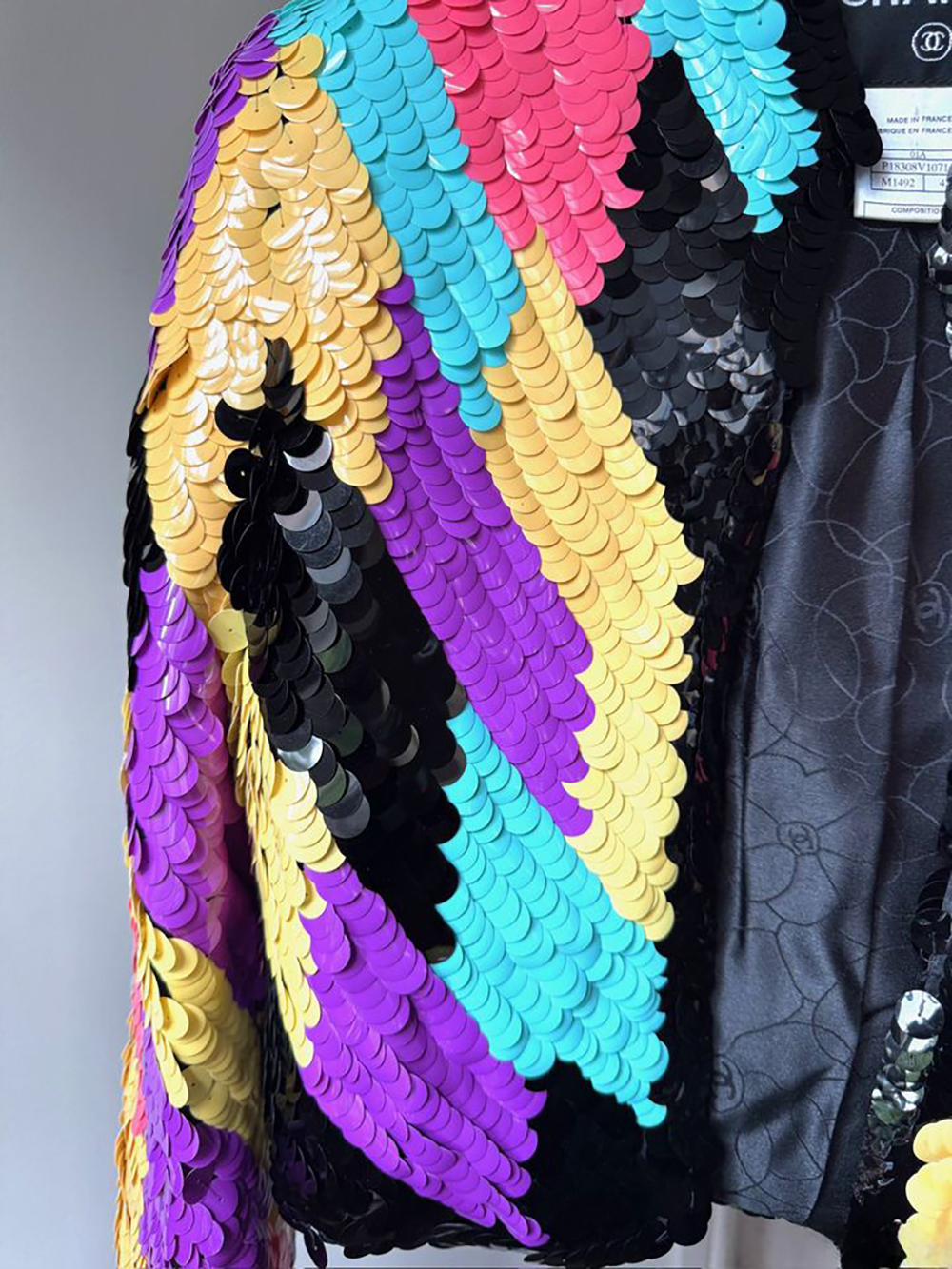 Chanel 12K$ Collectors 2001 Giacca bomber con paillettes 42 FR in vendita 2