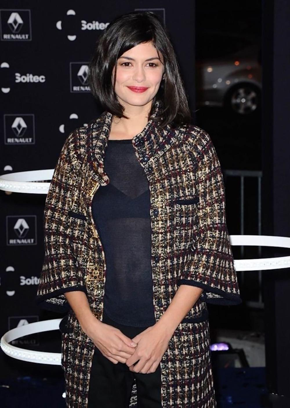 CHANEL 12K$ Iconic Collectible CC Gripoix Buttons Coat 34 FR im Zustand „Hervorragend�“ im Angebot in Dubai, AE