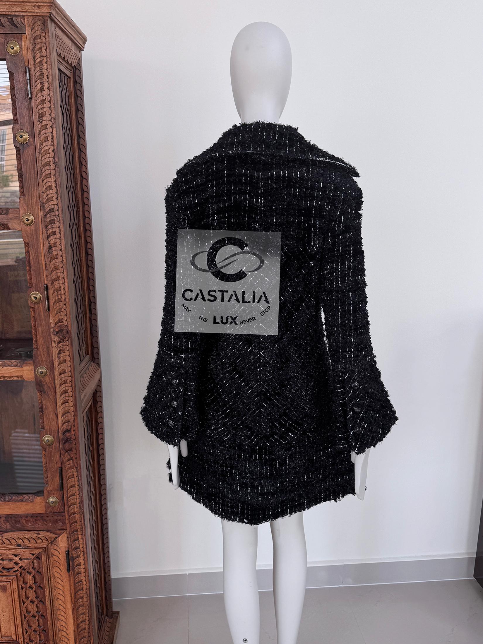 Chanel 12K$ New Cara Delevingne Style Fluffy Tweed Jacket 36 FR For Sale 12