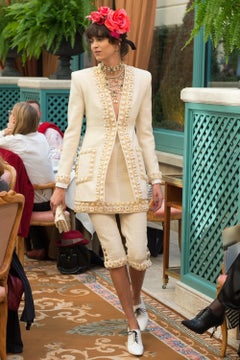 CHANEL 12K$ Paris / Cosmopolite Iconic Black Tweed Jacket 44 FR