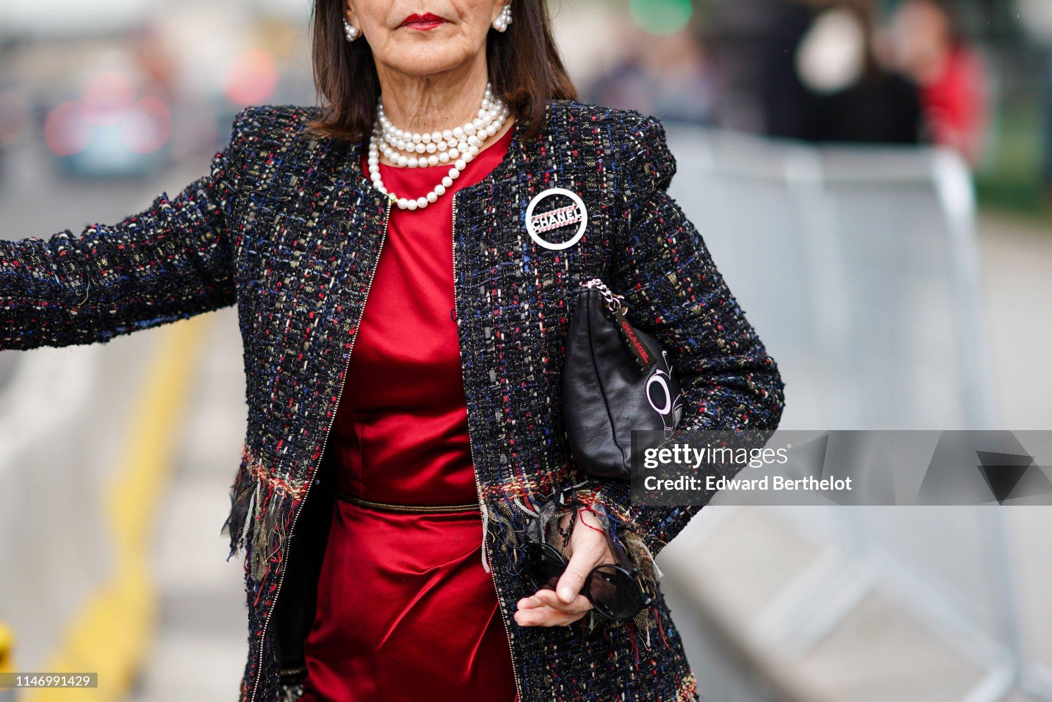 ~ Step into Parisian refinement with this iconic Chanel Lesage tweed jacket from the celebrated Paris / COSMOPOLITE collection ~ 2017 Metiers d’ Art by Karl Lagerfeld

~ Most iconic jacket of the Collection - seen in Ad Campaign and on prominent
